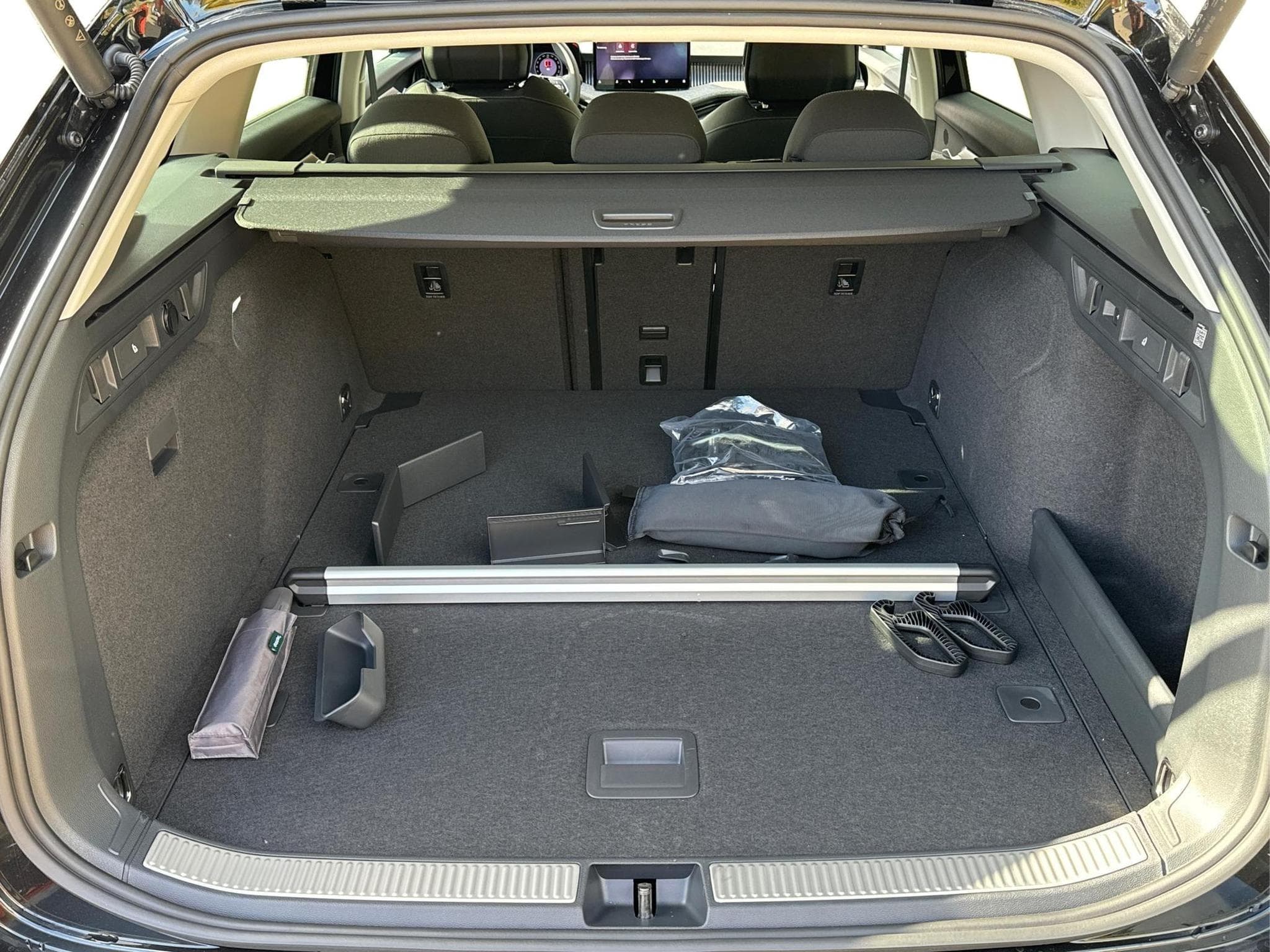 Skoda Superb Selection (2026) - Photo 12