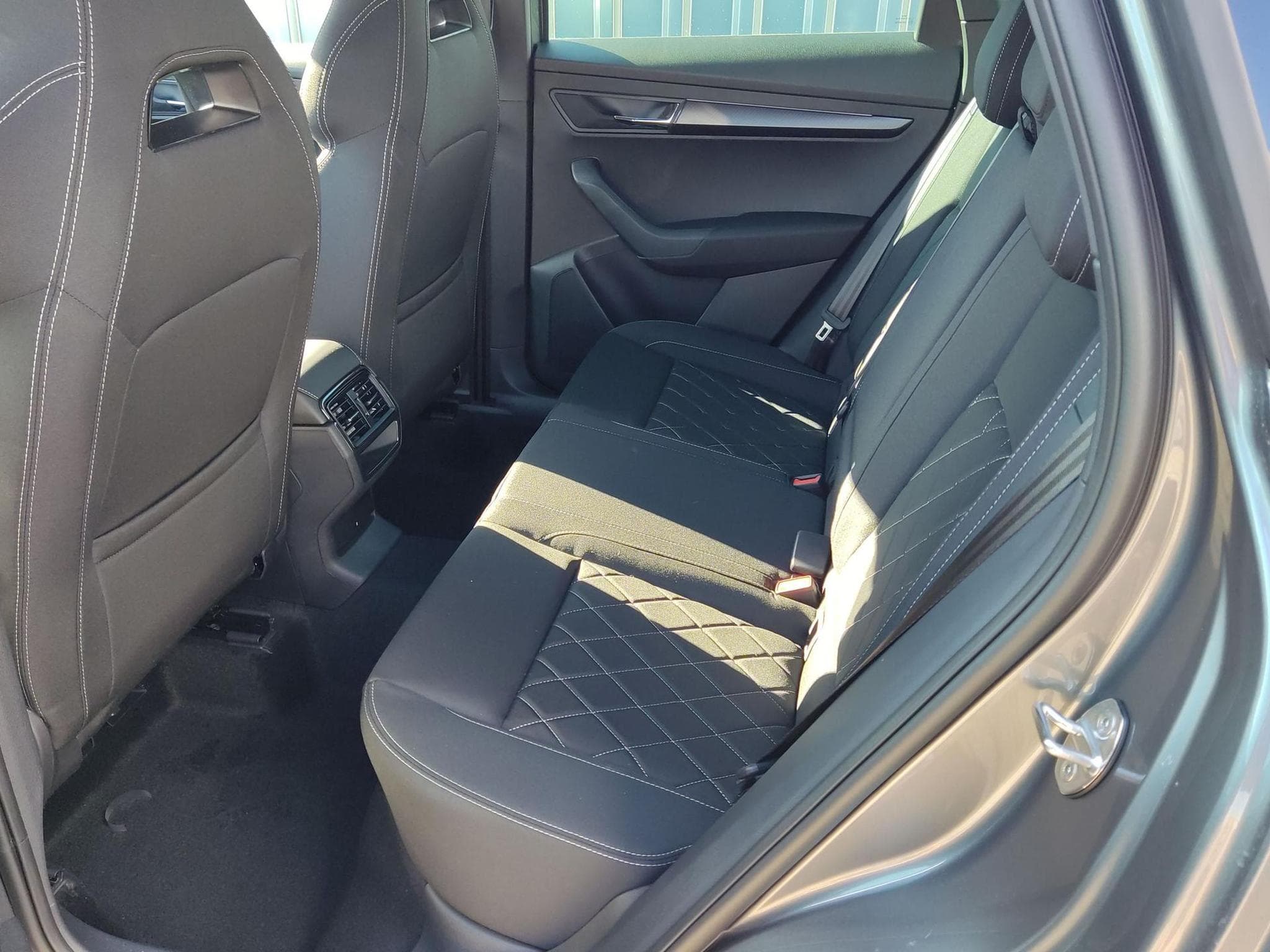 Skoda Karoq Sportline 1,5 TSI (2025) - Foto 5