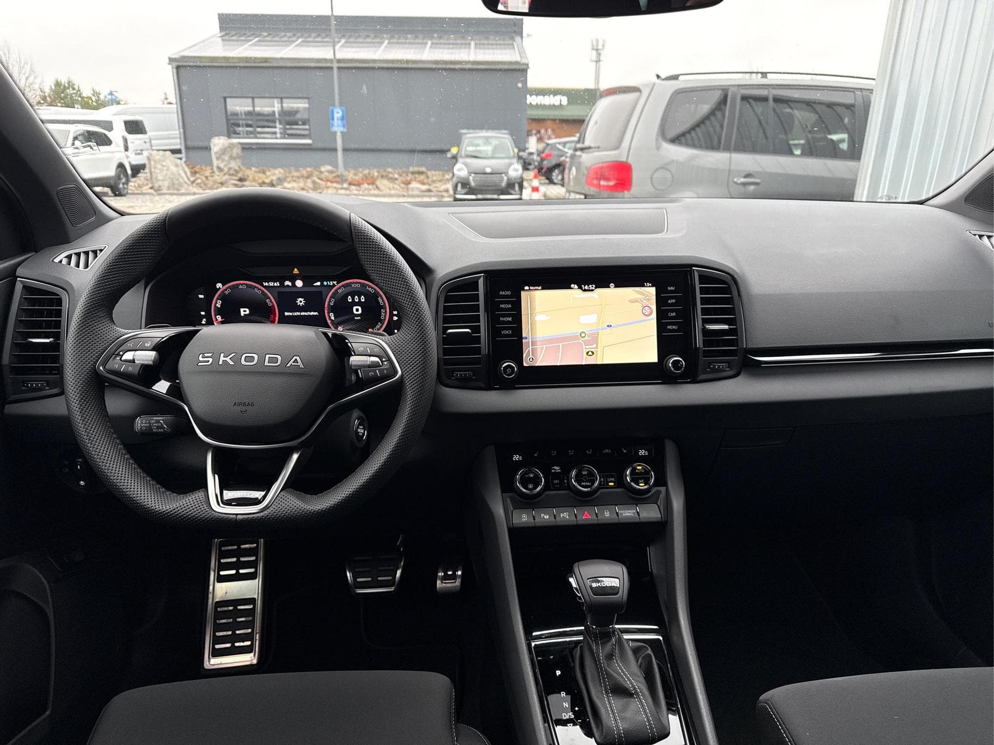 Skoda Karoq Sportline 1,5 TSI (2026) - Foto 6