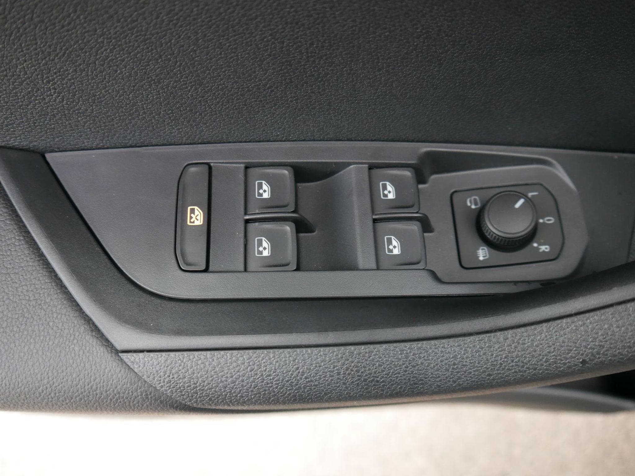 Skoda Karoq Edition (2025) - Photo 11