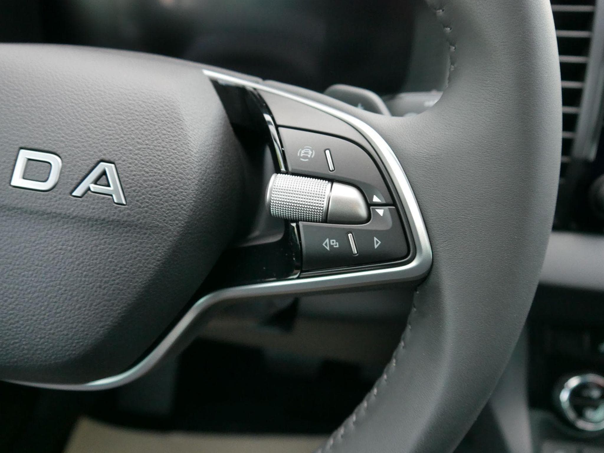 Skoda Karoq Edition (2025) - Photo 15