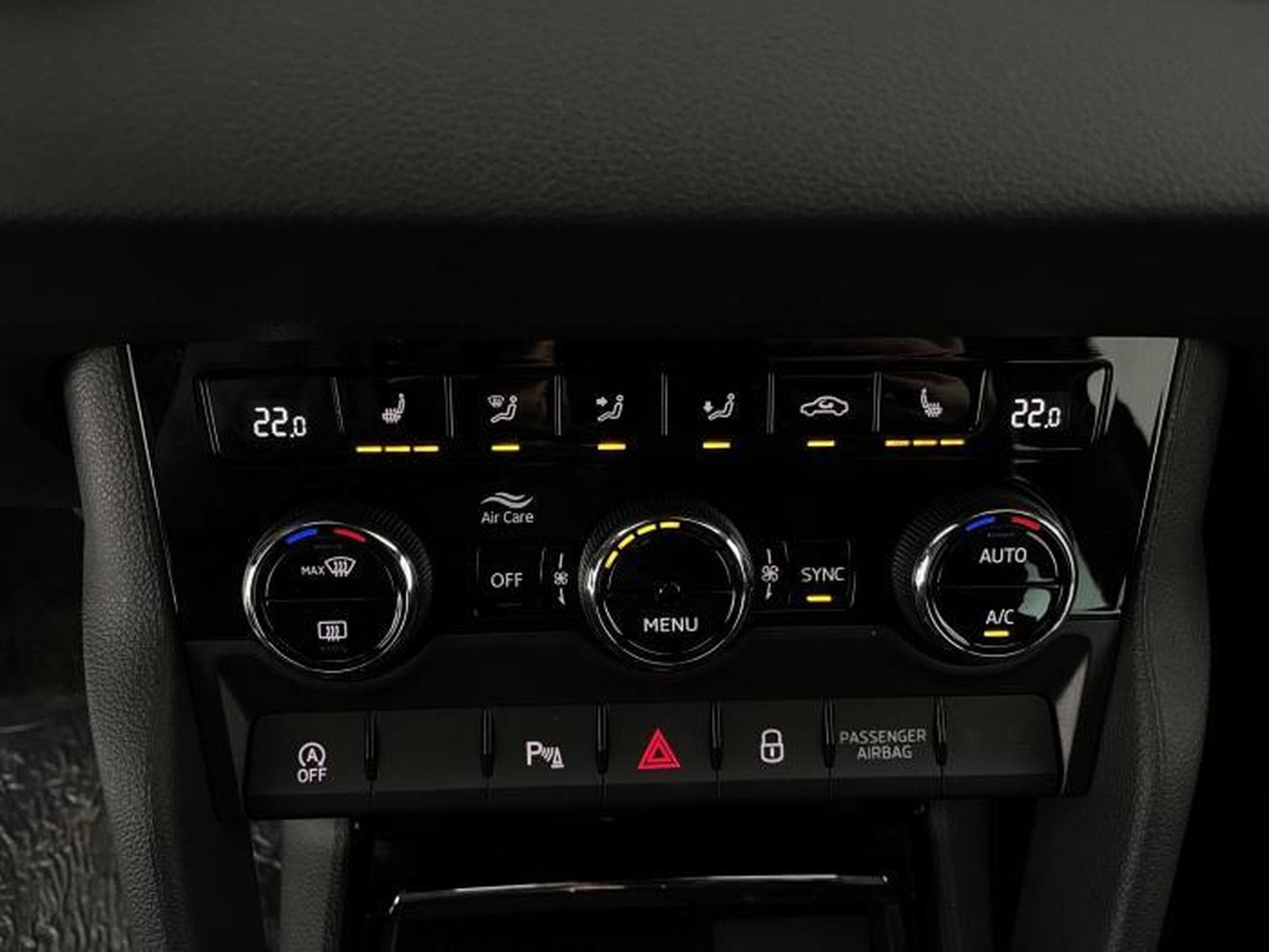 Skoda Karoq Sportline (2026) - Foto 21