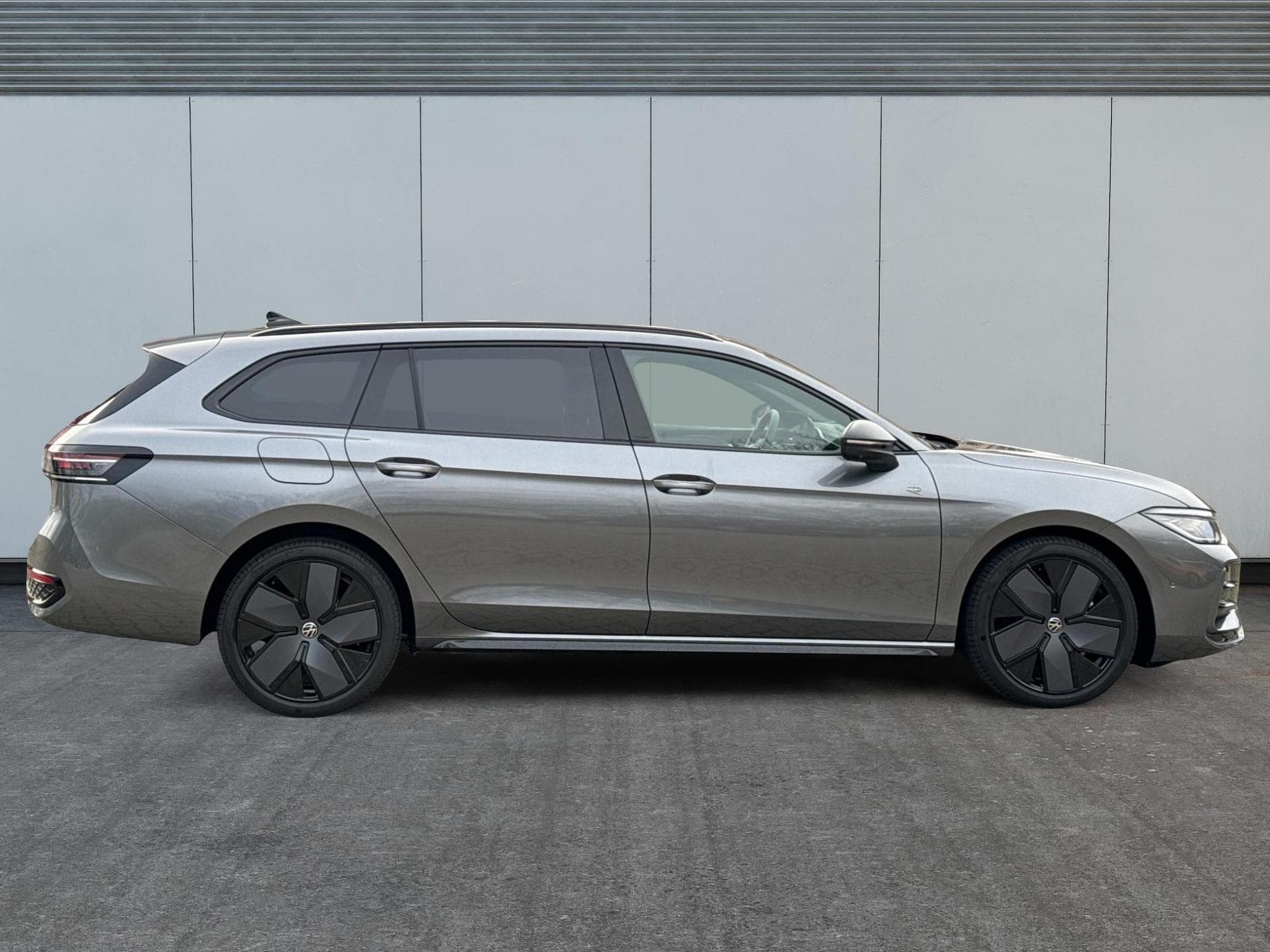VW Passat Variant R-Line (2026) - Foto 5