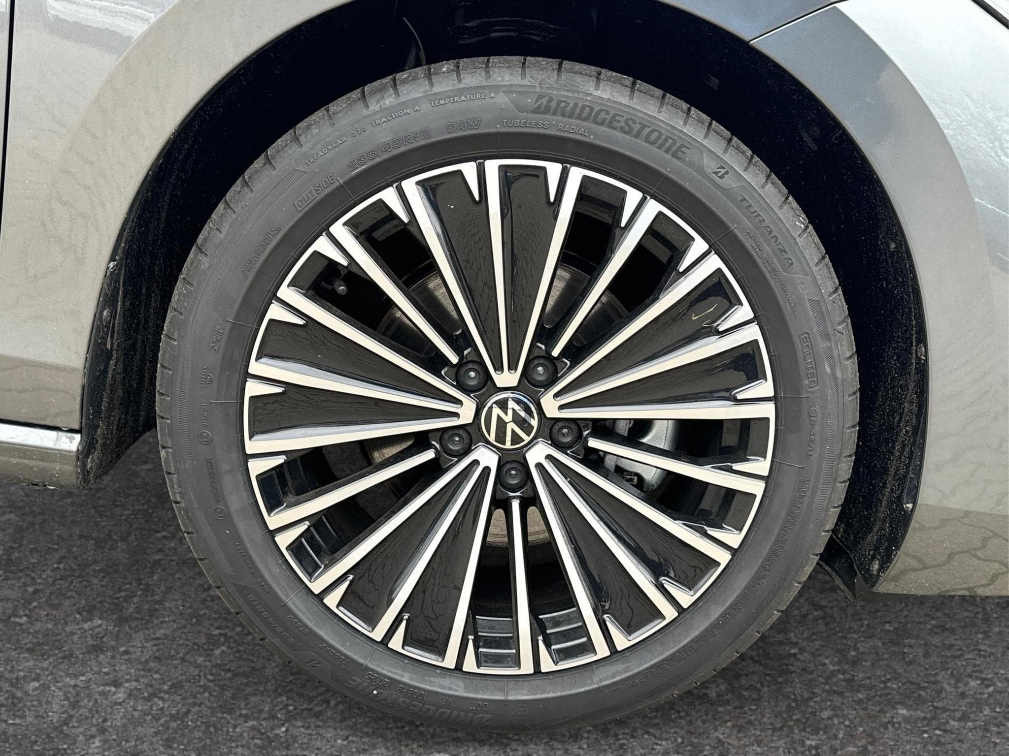 VW Passat Variant Elegance (2025) - Foto 12
