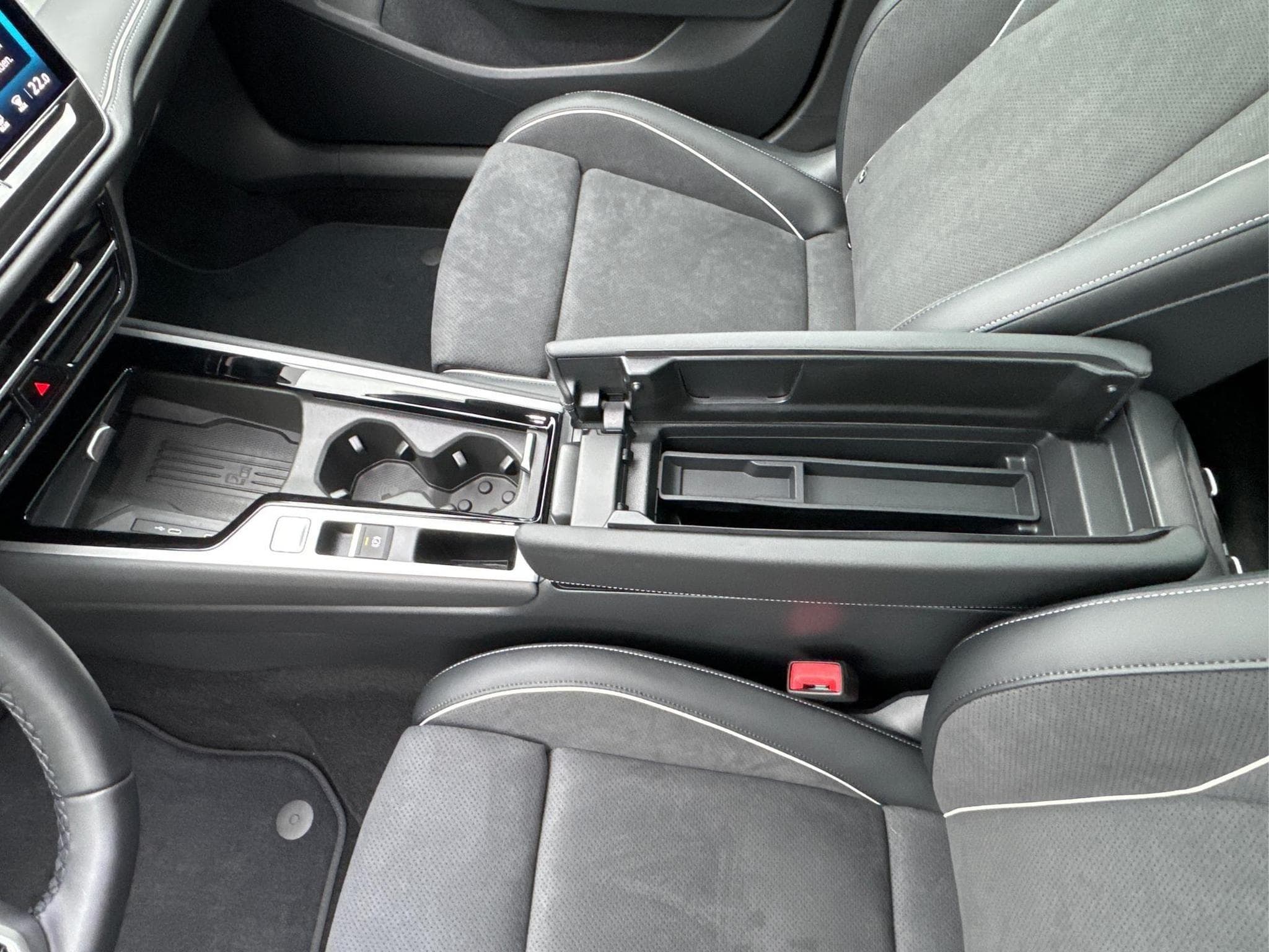 VW Passat Variant Elegance (2025) - Foto 13