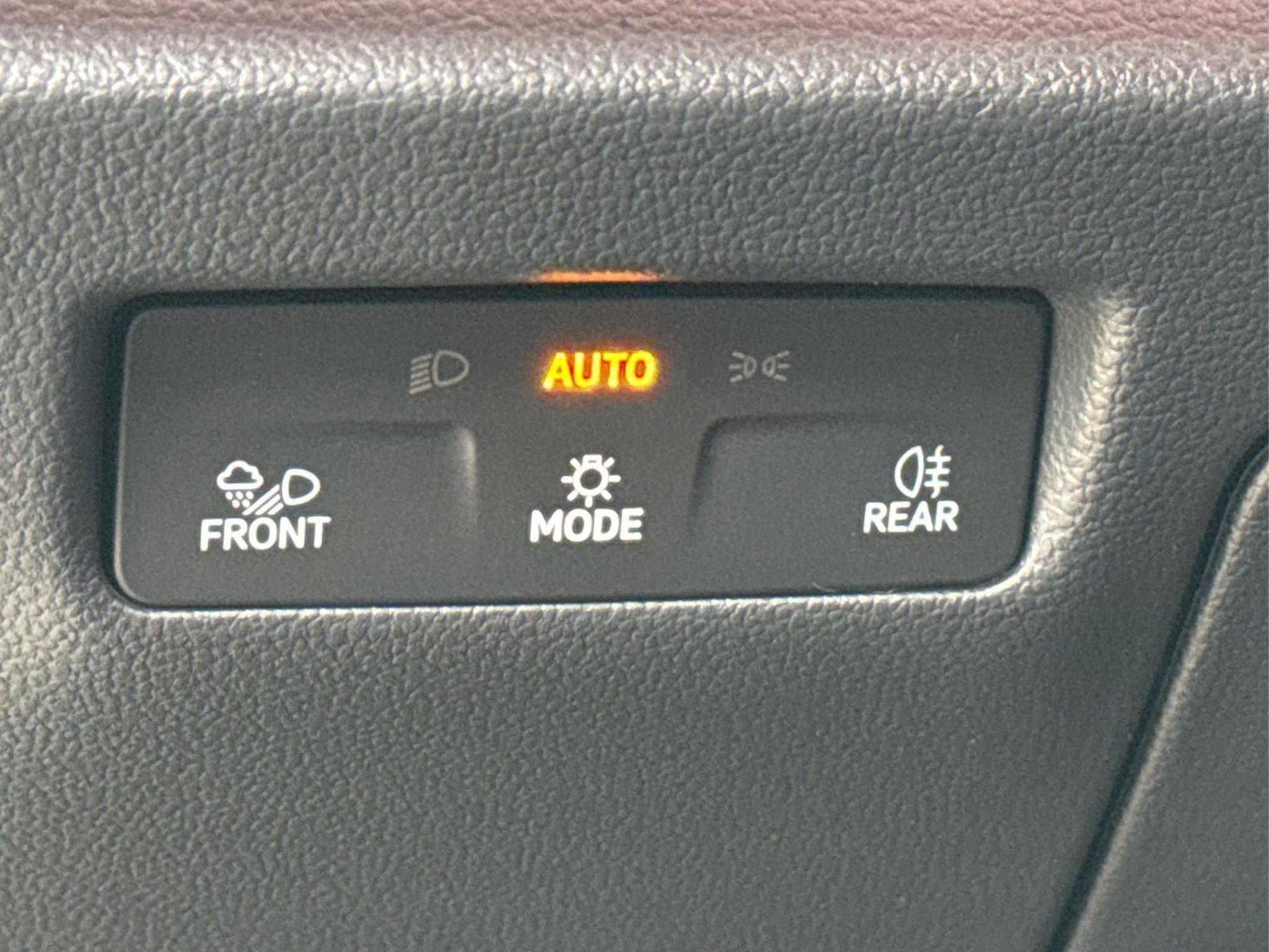 VW Passat Variant Elegance (2025) - Foto 20