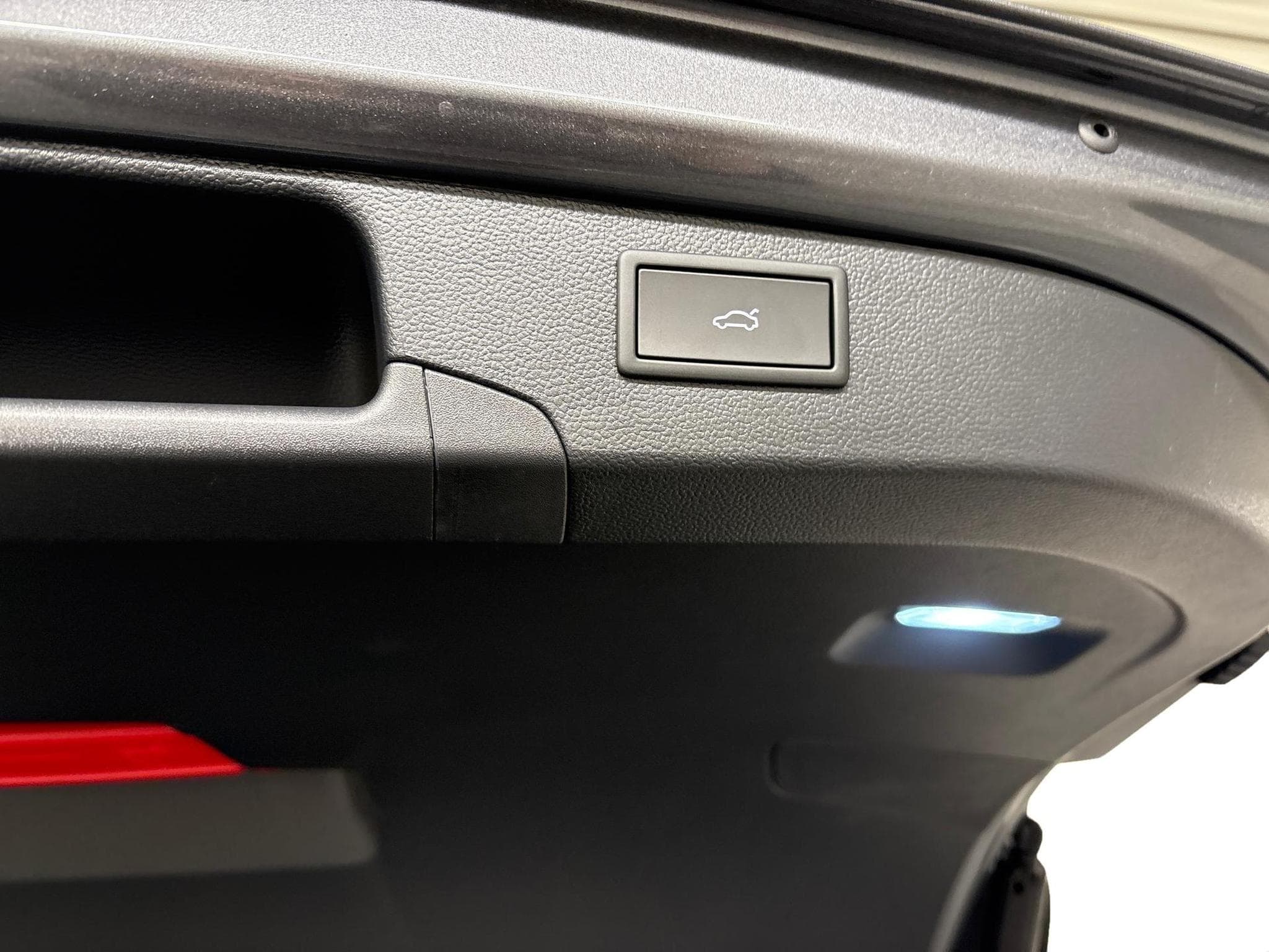 VW Passat Variant R-Line (2025) - Foto 10