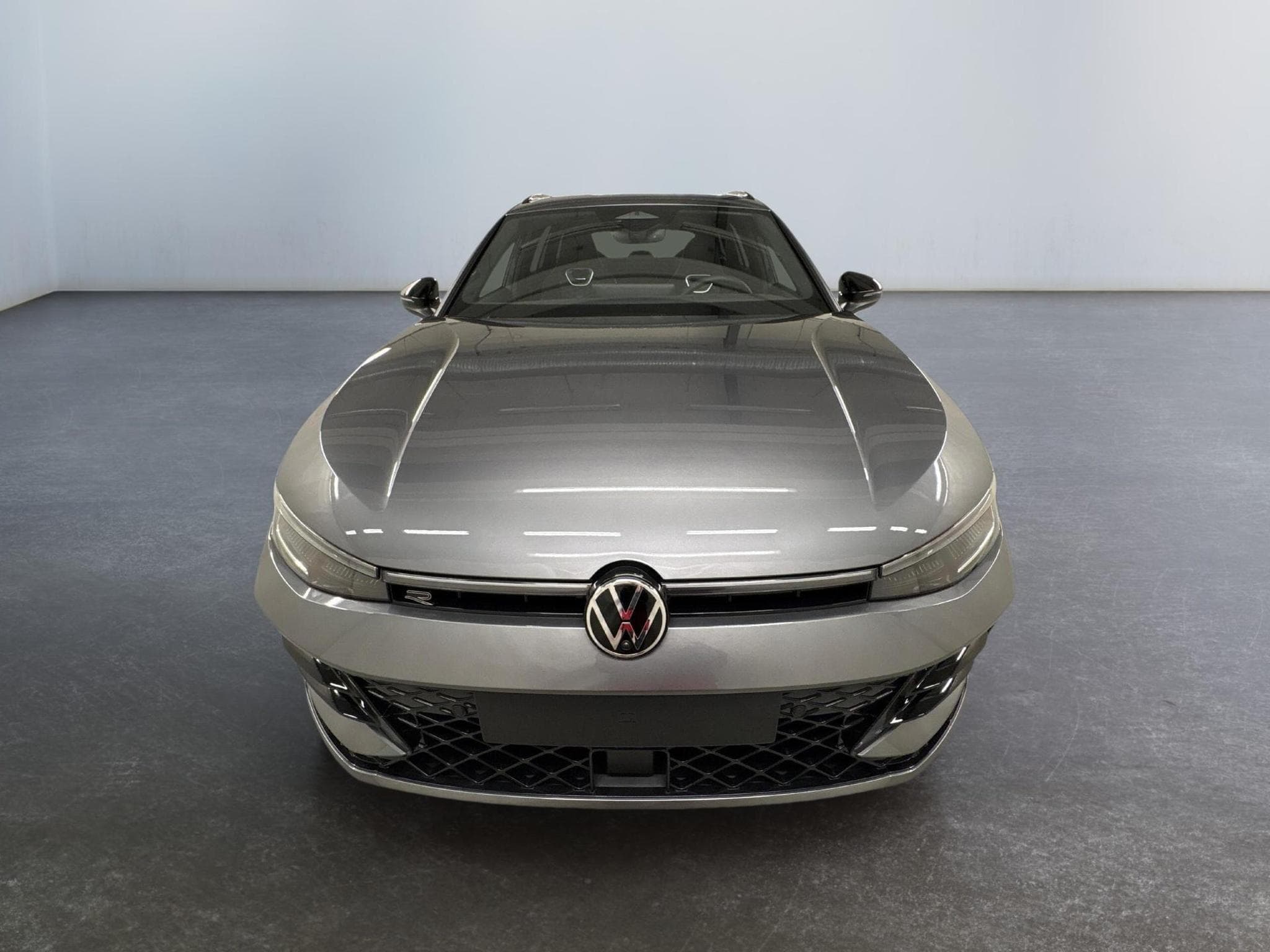 VW Passat Variant R-Line (2025) - Foto 2