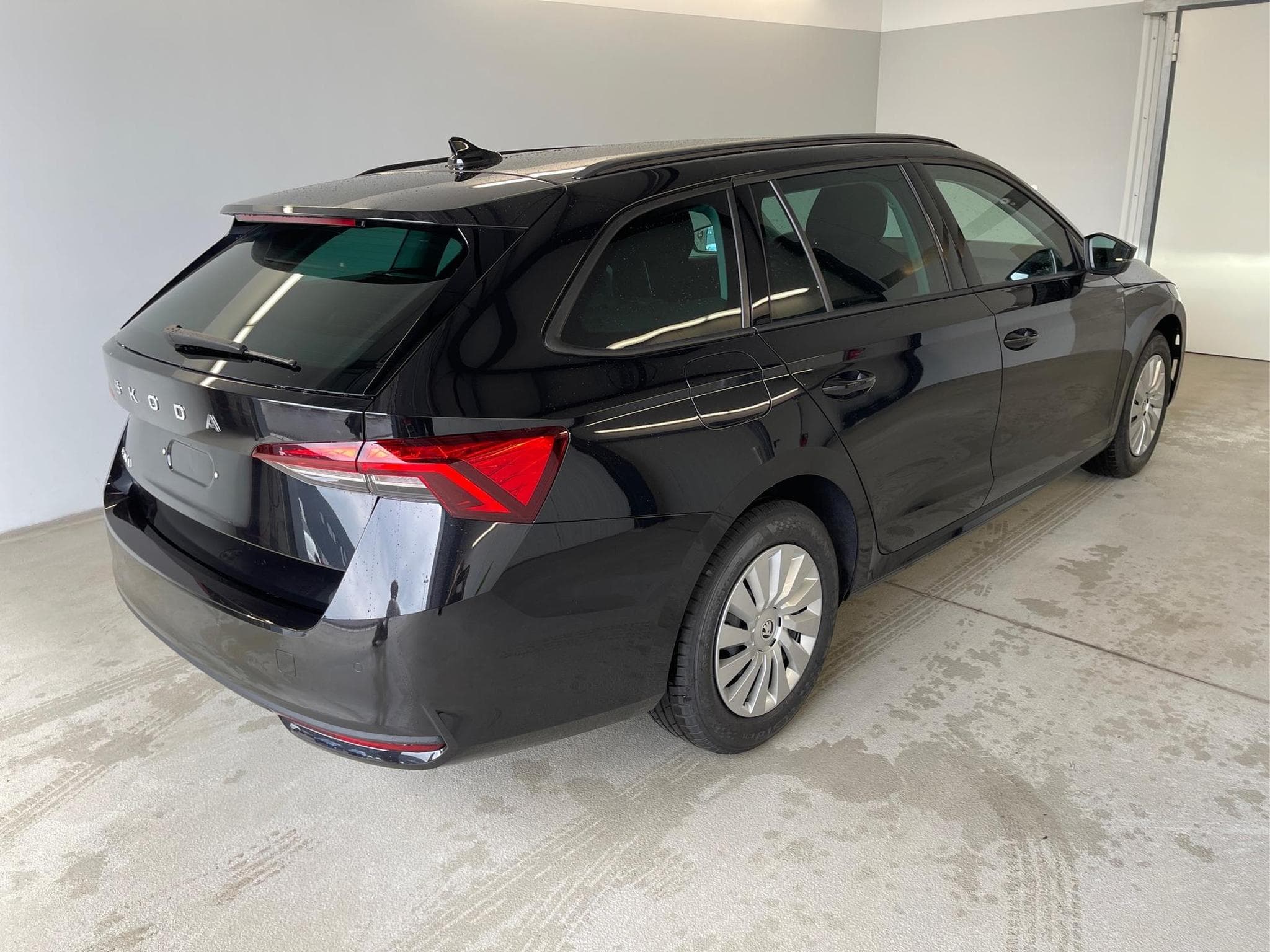 Skoda Octavia Essence (2026) - Foto 4