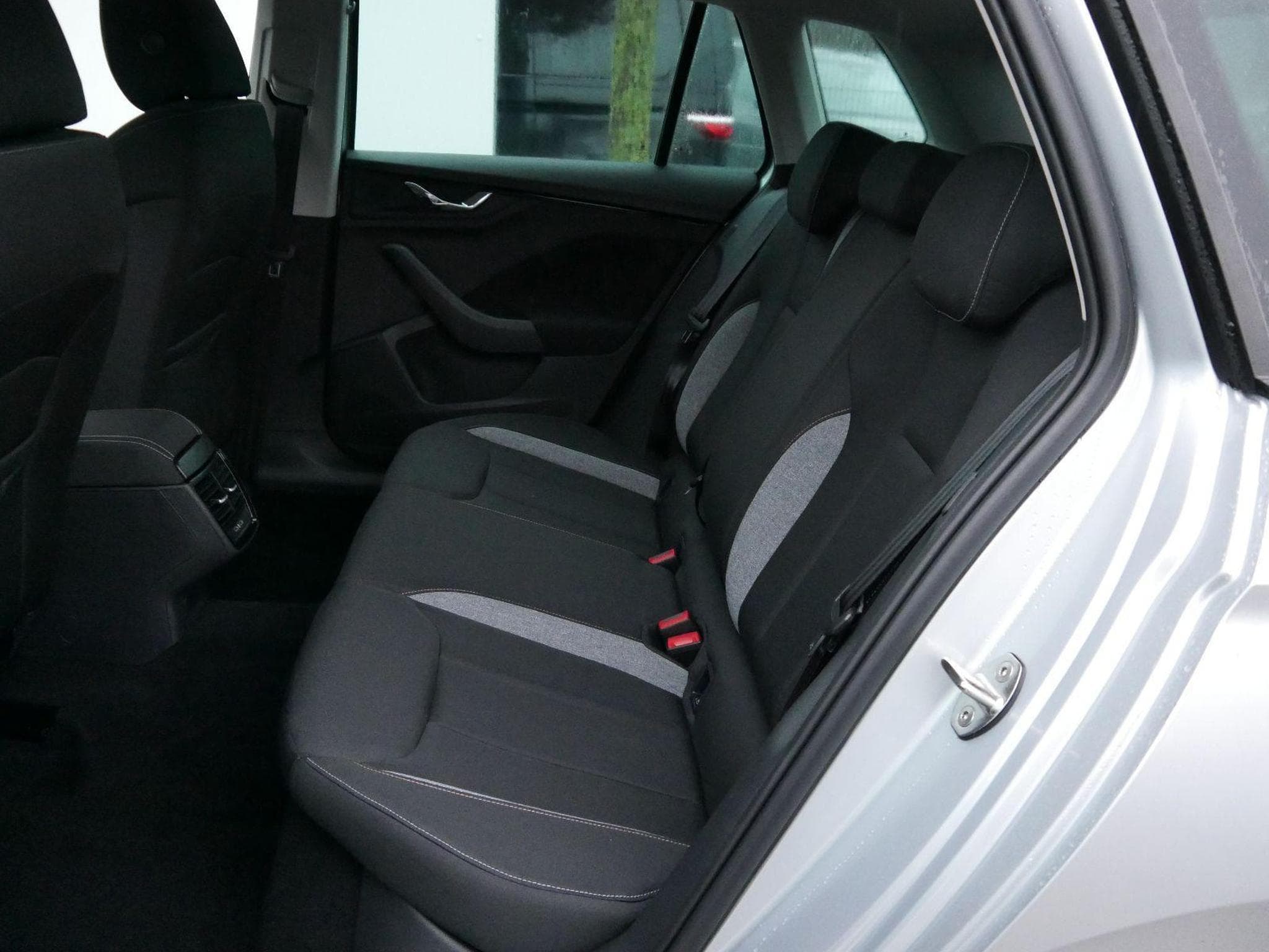 Skoda Kamiq Selection (2026) - Foto 8