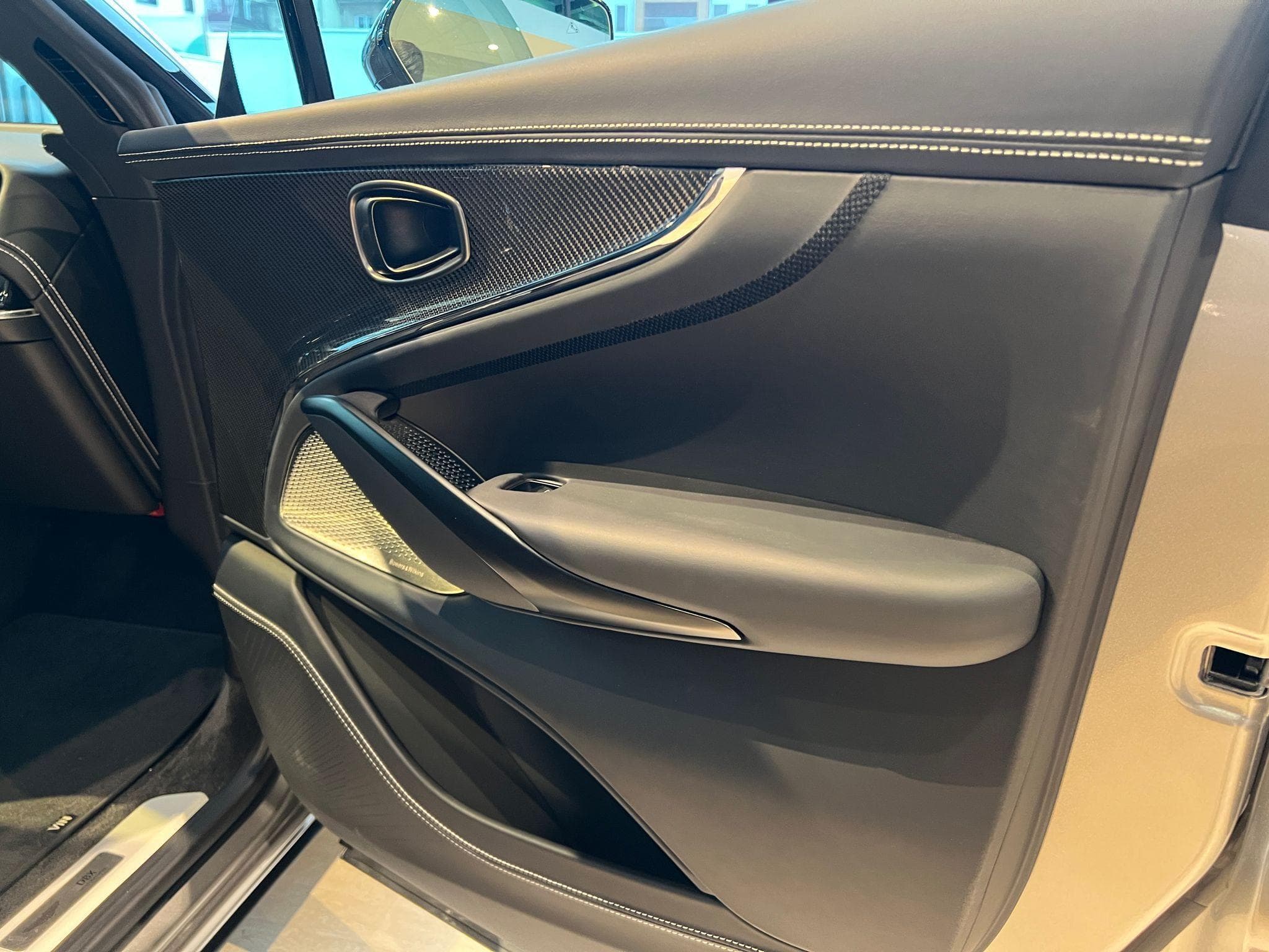 Aston-Martin DBX DBX707 (2025) - Foto 9