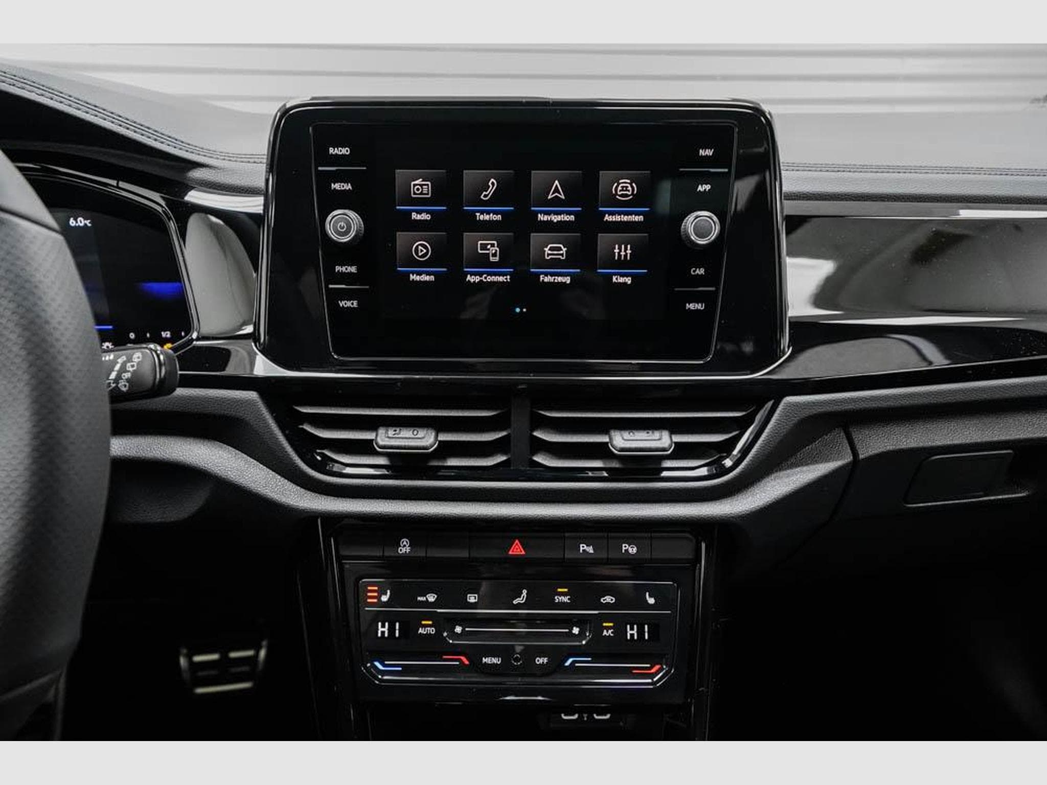 VW T-Roc 1,5 TSI DSG (2025) - Foto 12