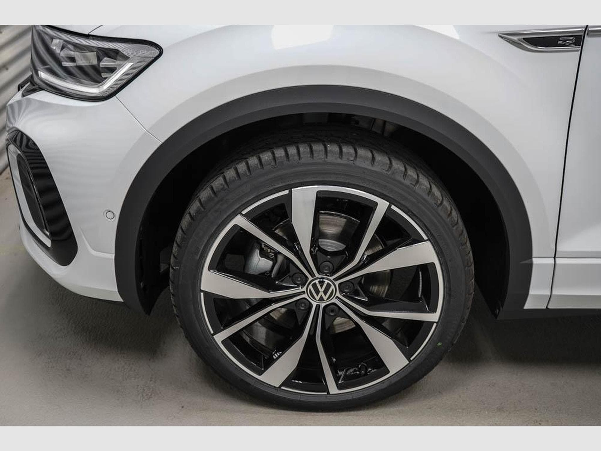 VW T-Roc 1,5 TSI DSG (2025) - Foto 4