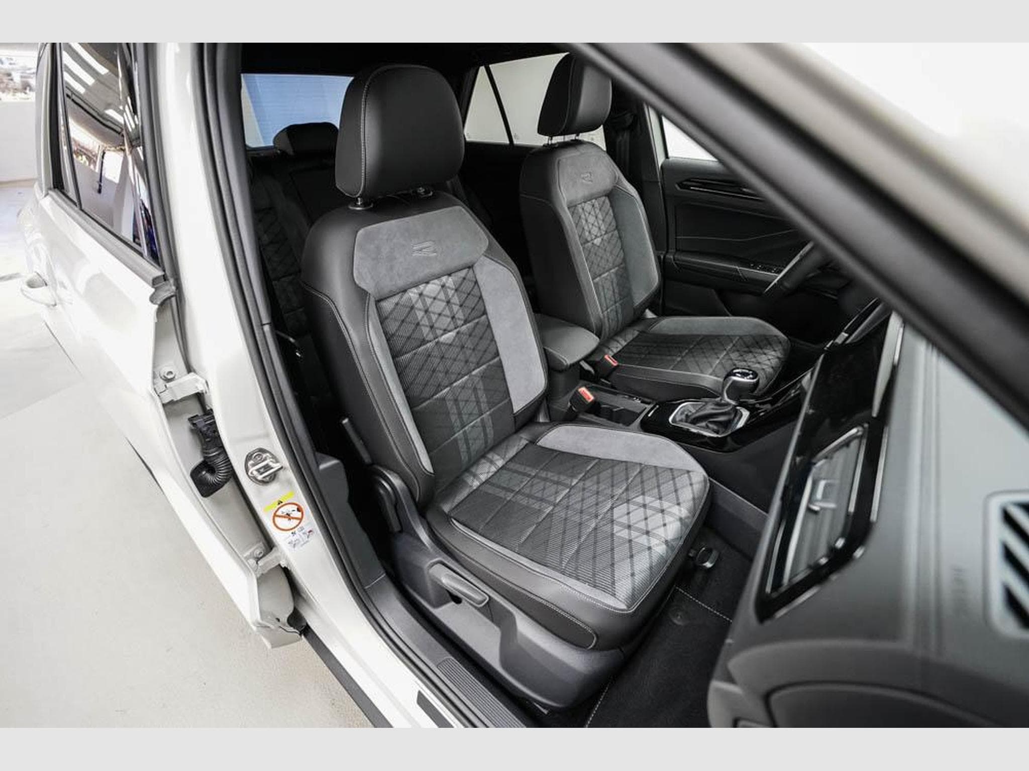 VW T-Roc 1,5 TSI DSG (2025) - Foto 20