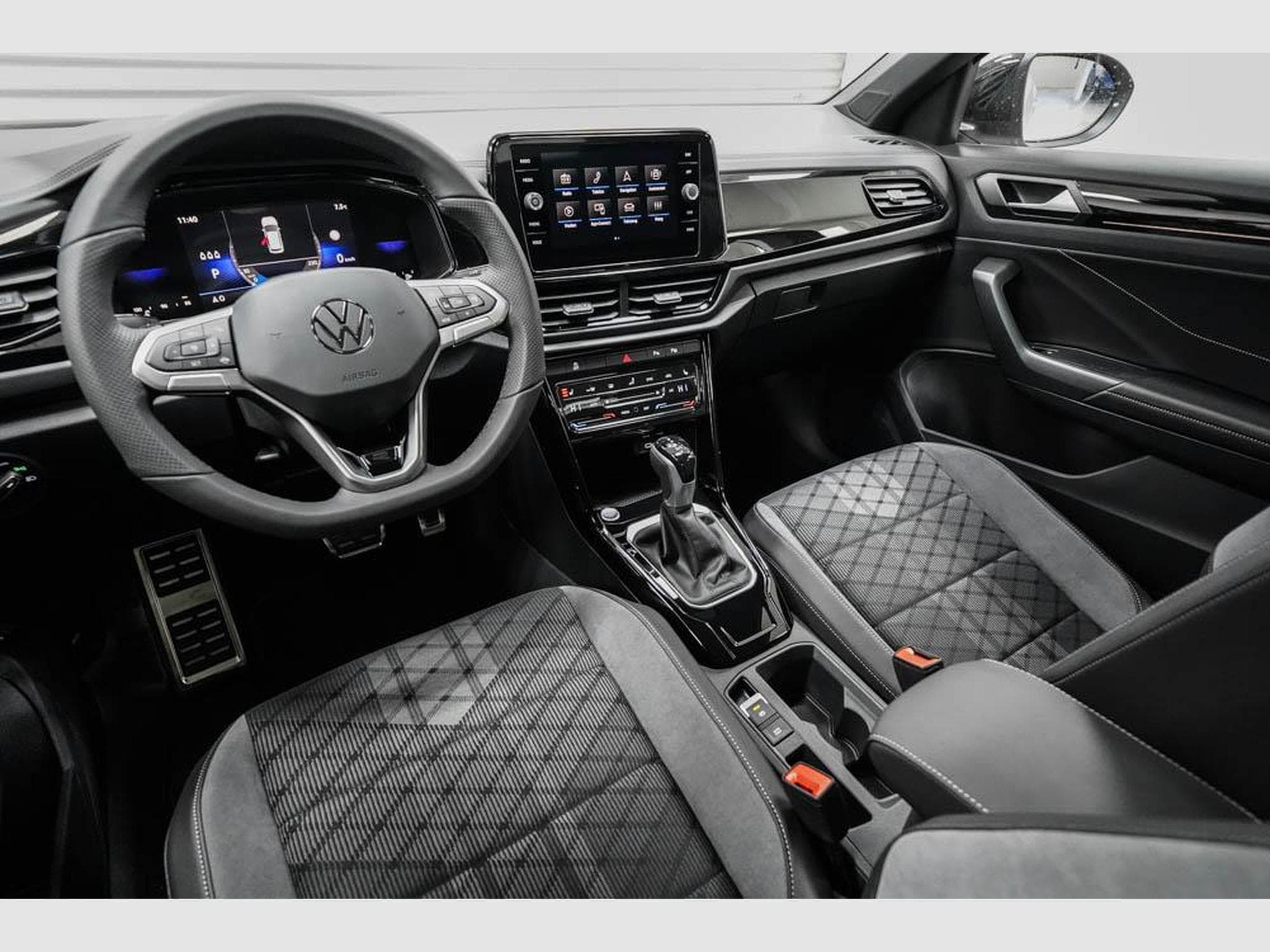 VW T-Roc 1,5 TSI DSG (2025) - Foto 6