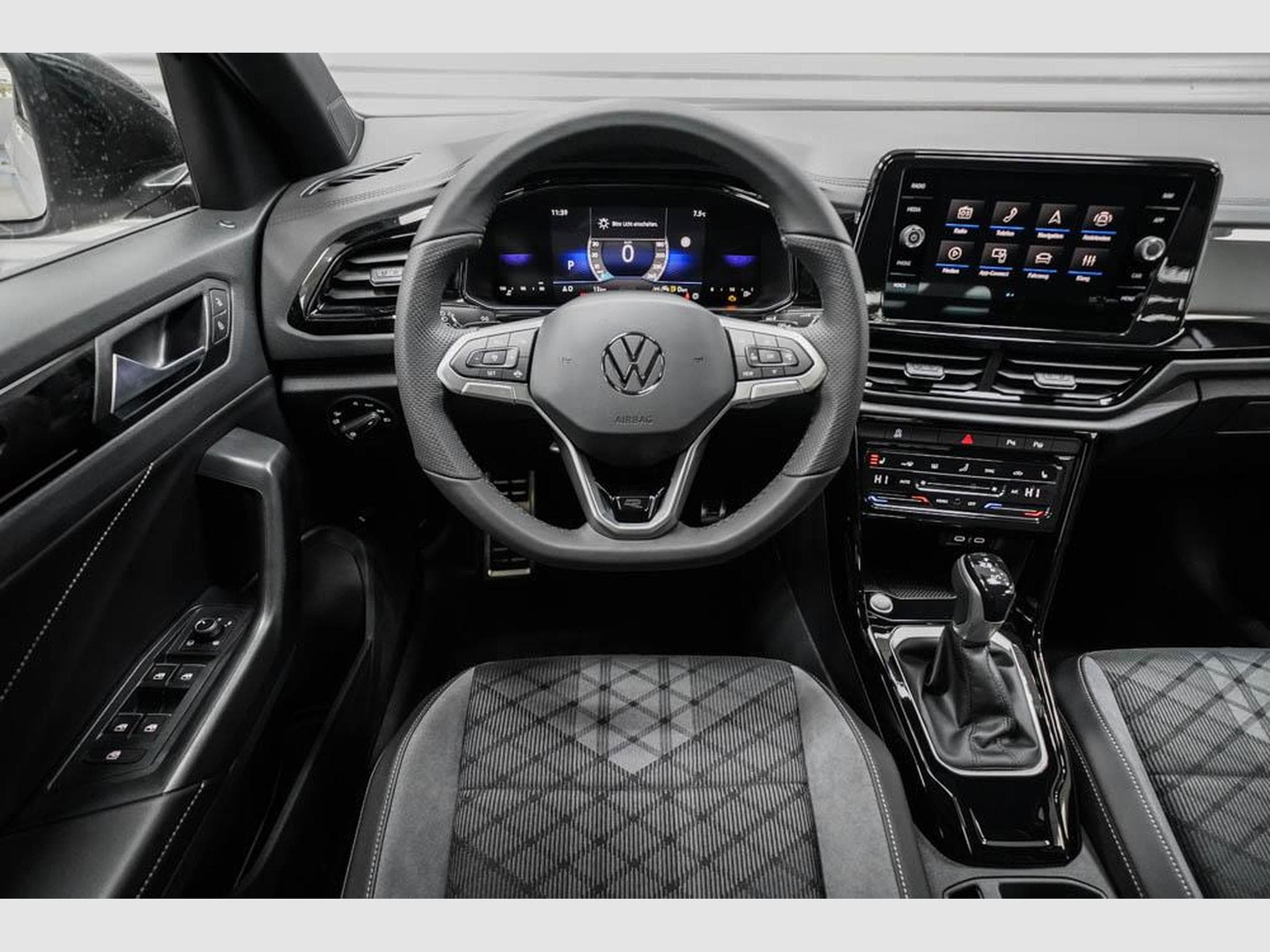 VW T-Roc 1,5 TSI DSG (2025) - Foto 7