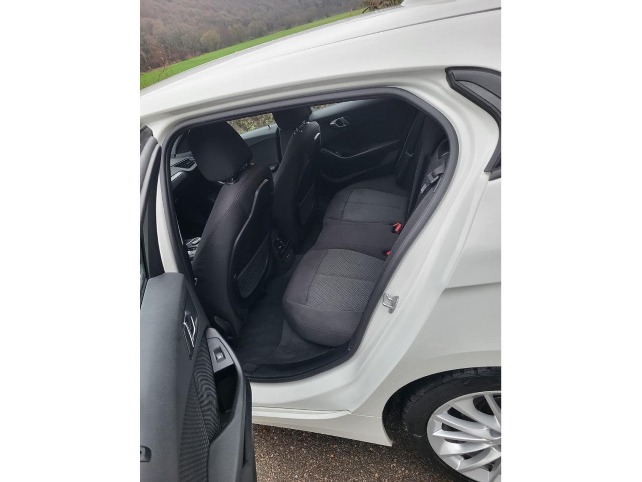 BMW 118 i Automatic (2020) - Photo 7