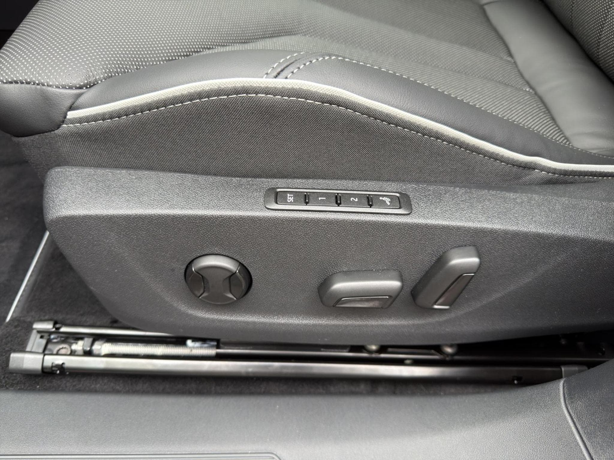 Skoda Enyaq RS (2025) - Foto 20