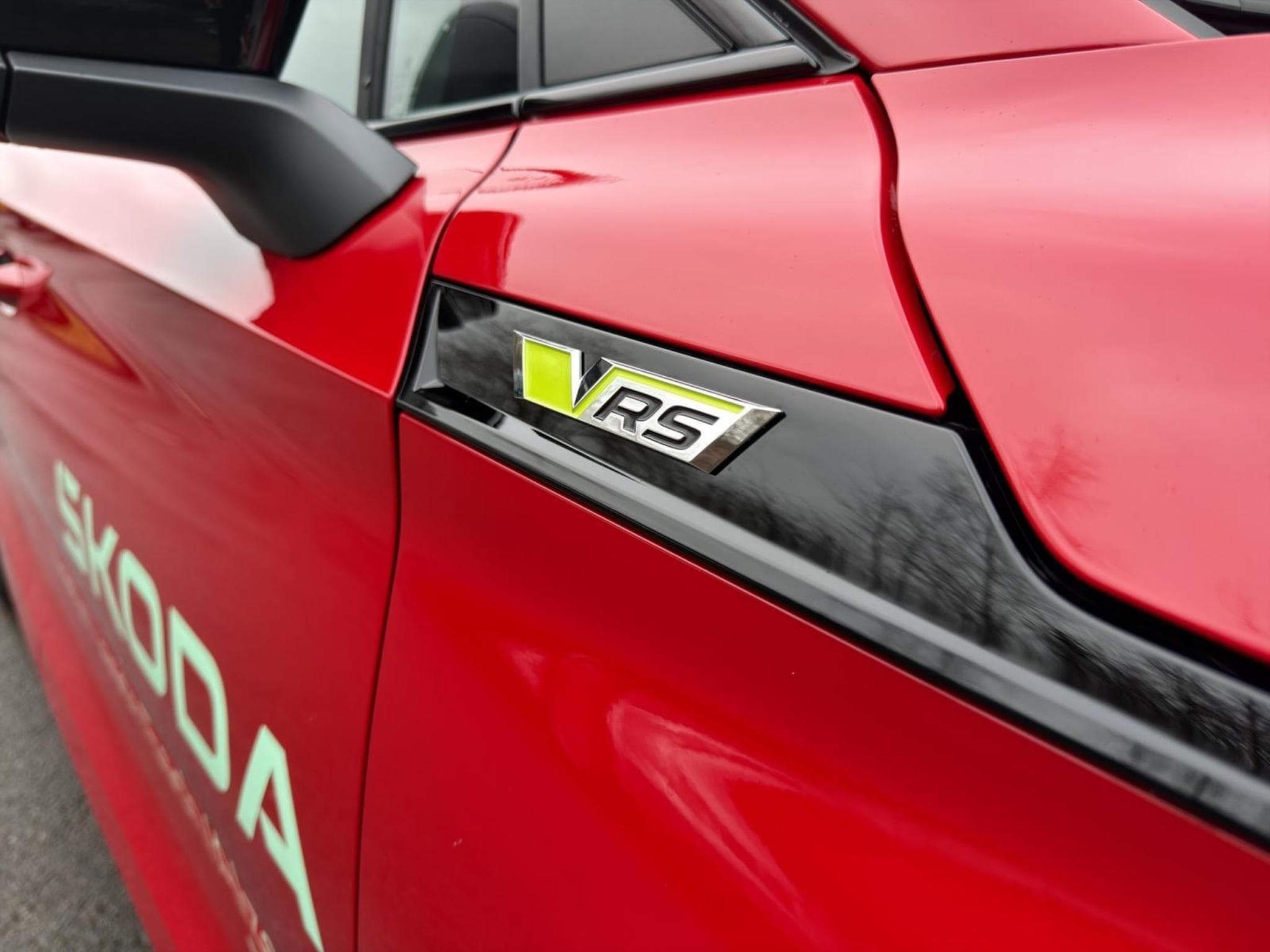 Skoda Enyaq RS (2025) - Foto 24