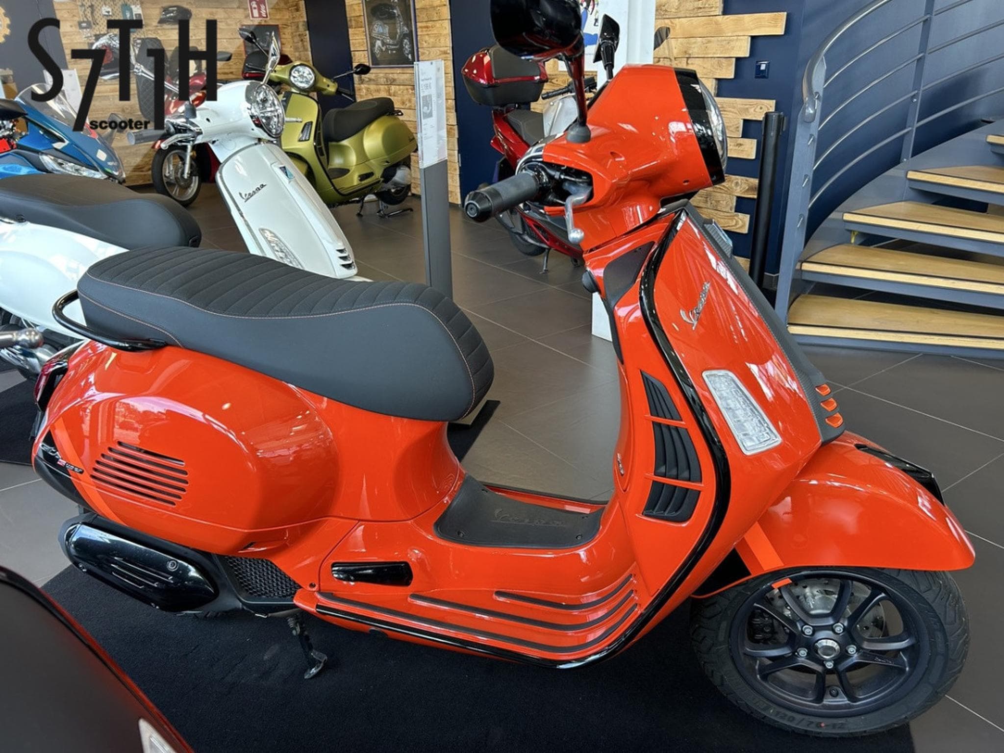 Vespa GTS Super Sport (2024) - Foto 1