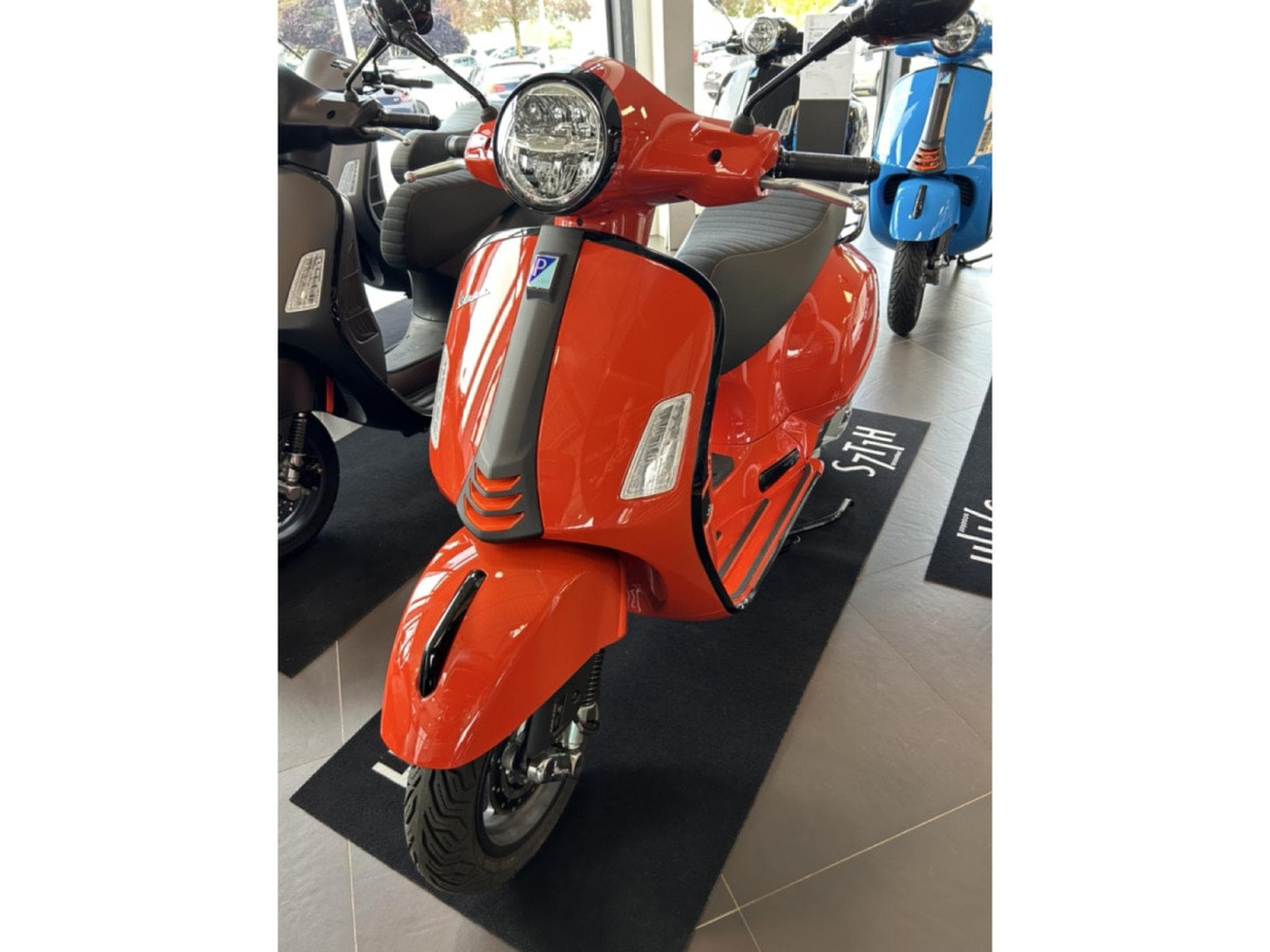 Vespa GTS Super Sport (2024) - Foto 3