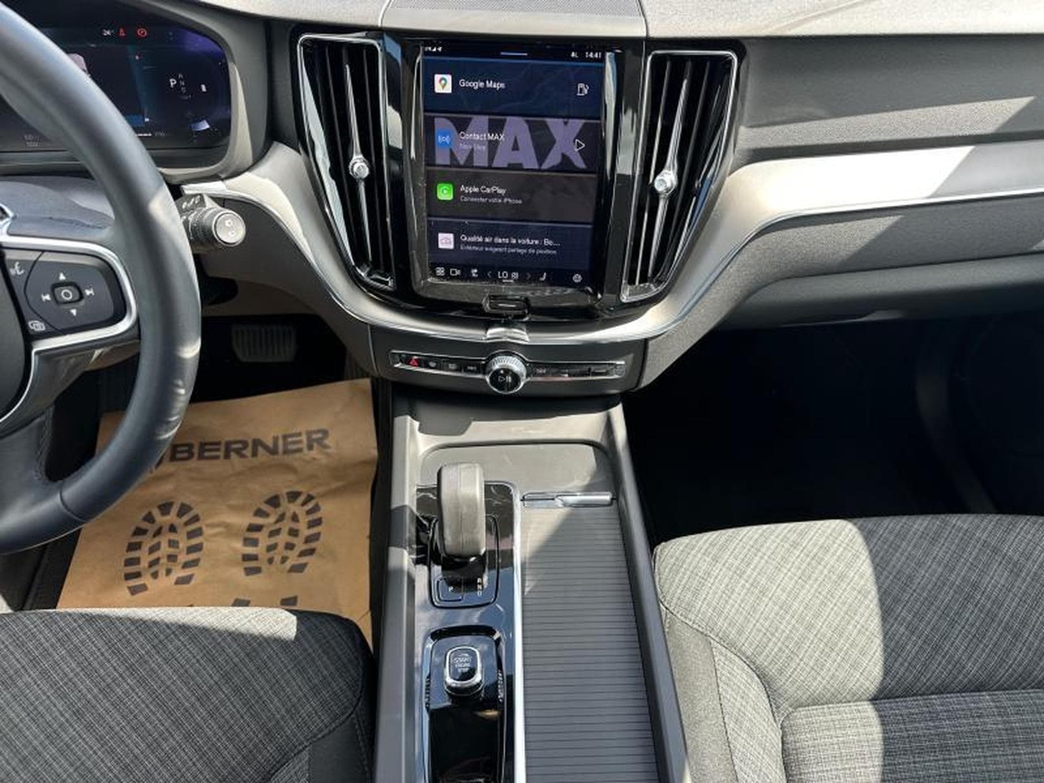 Volvo XC60 B4 Core / Diesel (2023) - Foto 11