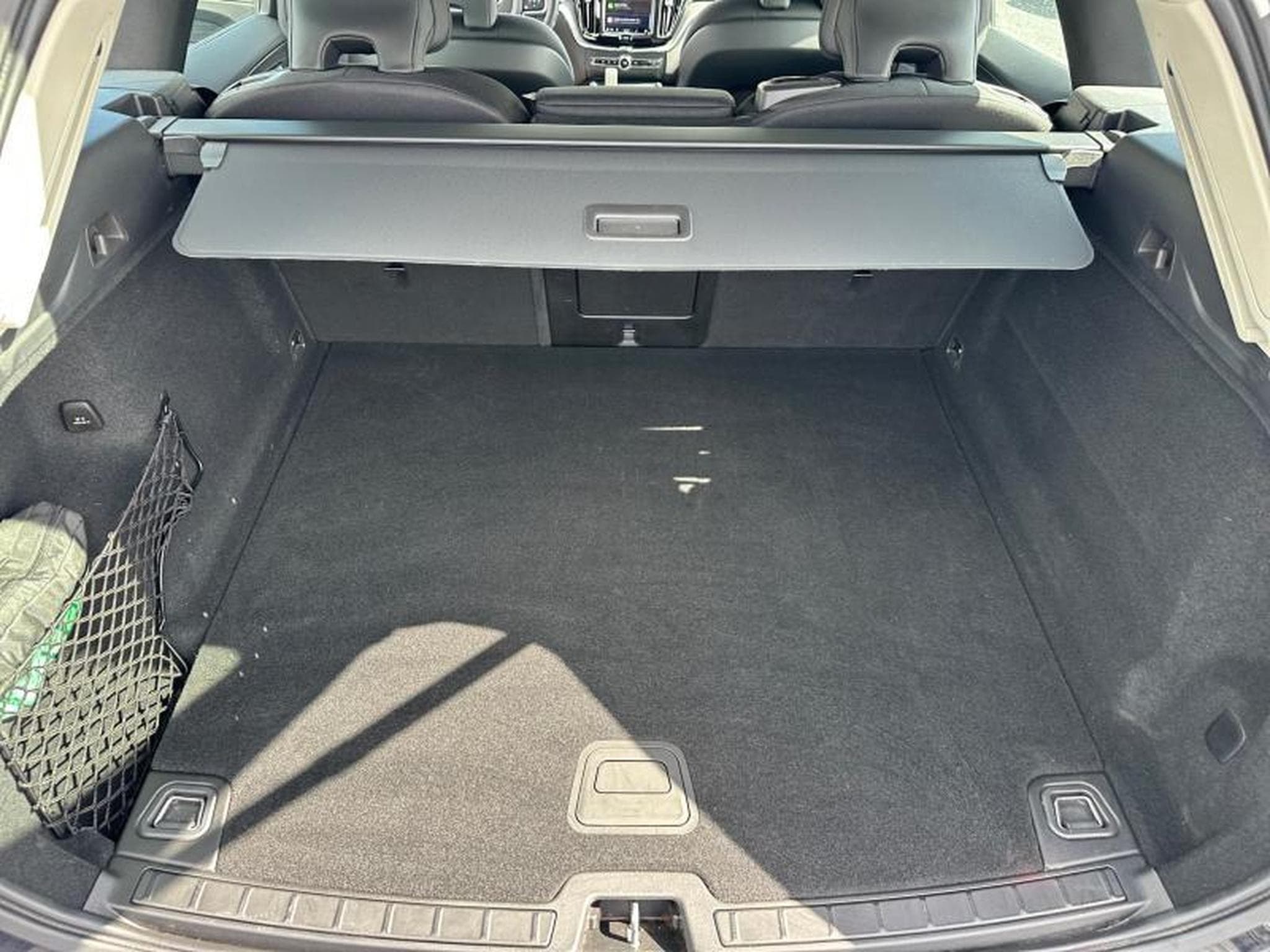 Volvo XC60 B4 Core / Diesel (2023) - Foto 14