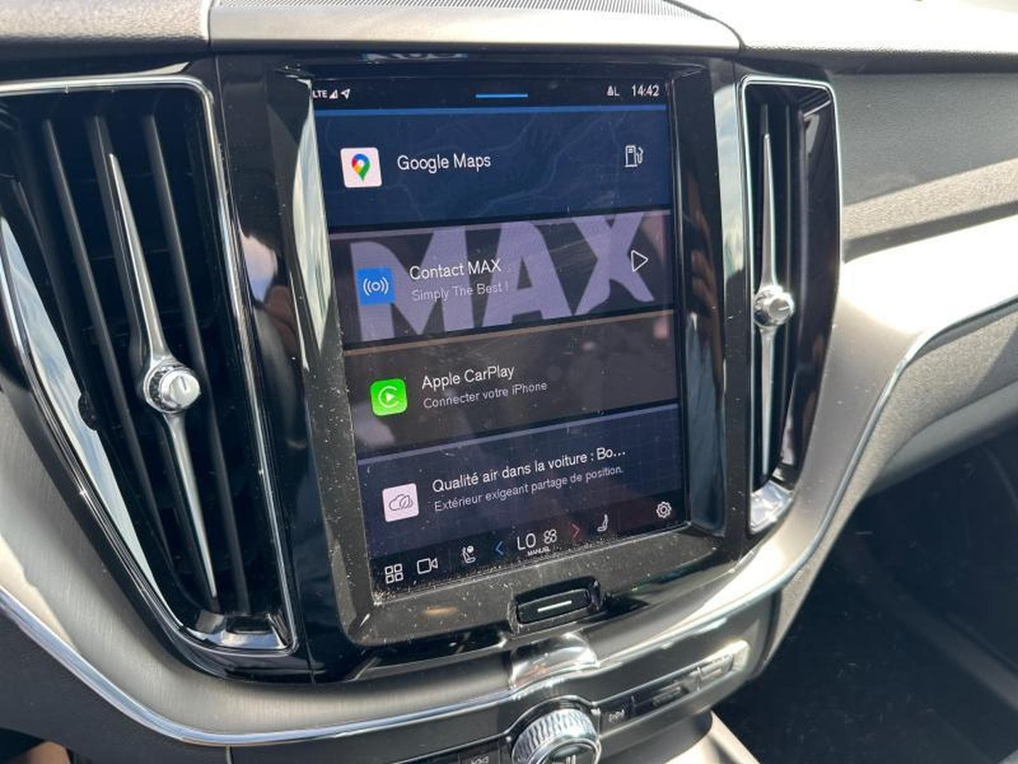 Volvo XC60 B4 Core / Diesel (2023) - Foto 19