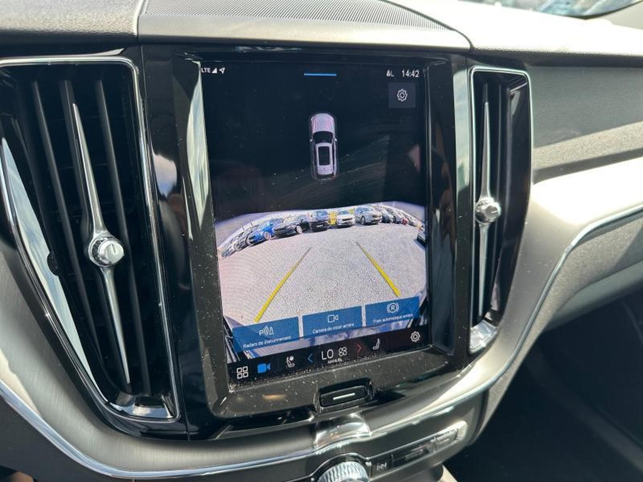 Volvo XC60 B4 Core / Diesel (2023) - Foto 20