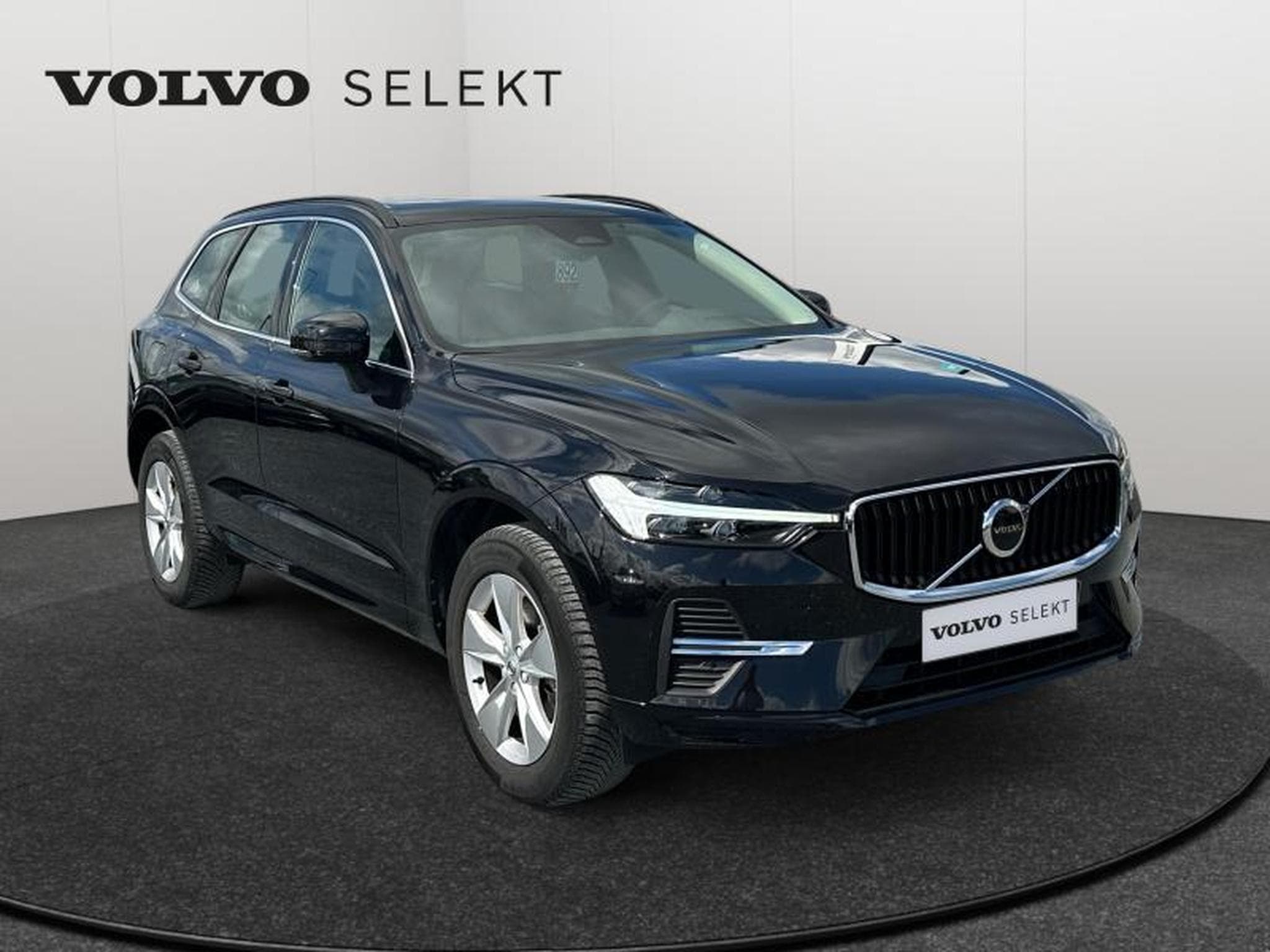 Volvo XC60 B4 Core / Diesel (2023) - Foto 8