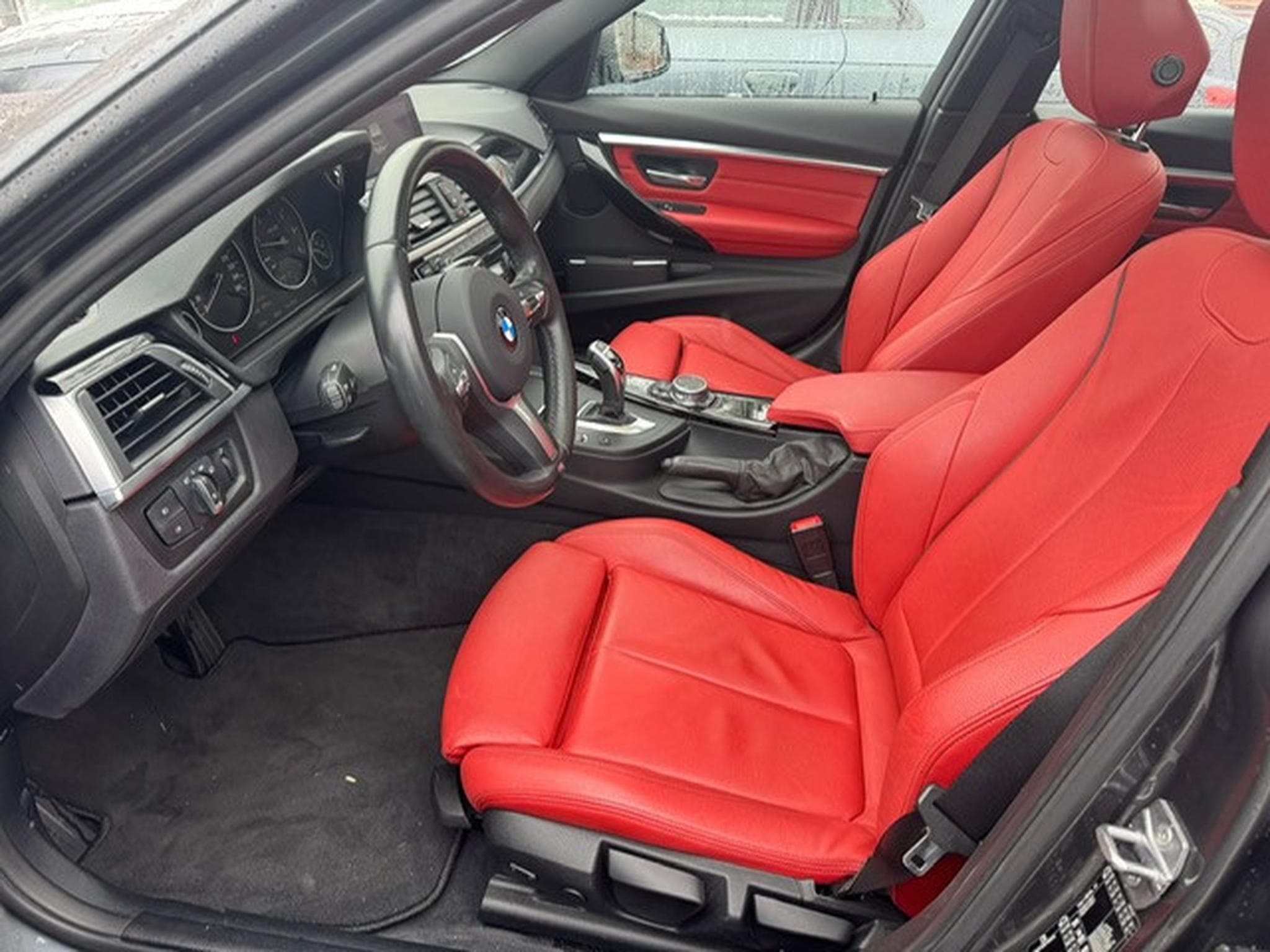BMW 330 BMW 330 d Xdrive Sportline Panorama Head UP LED LEDER NAVI (2016) - Photo 13
