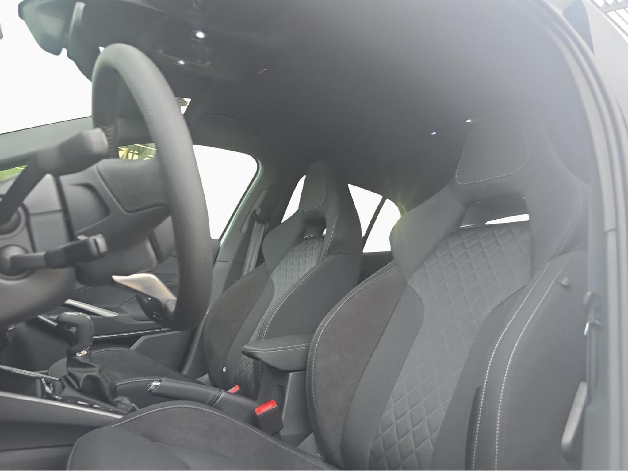 Skoda Fabia Monte Carlo (2025) - Photo 12