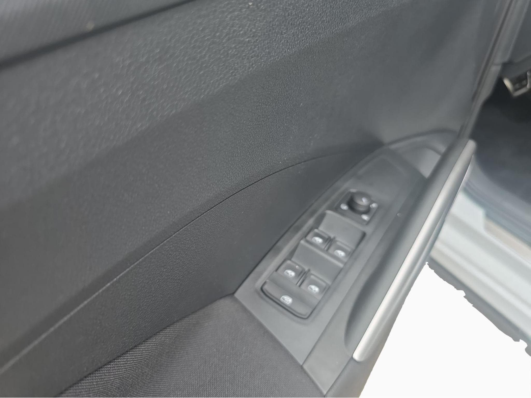 Skoda Fabia Monte Carlo (2025) - Photo 16