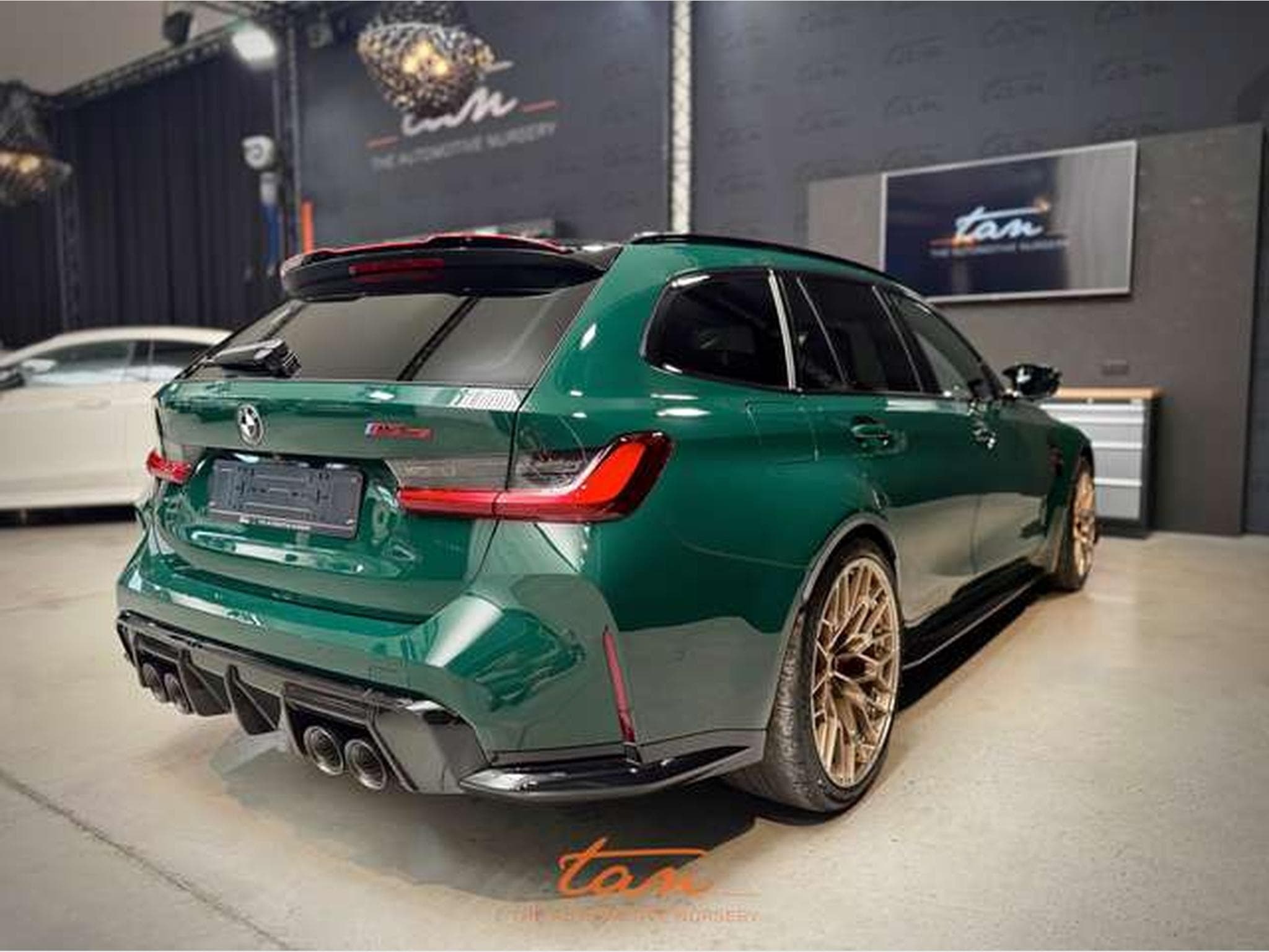 BMW M3 CS Touring Limited - Ceramic Brakes - UTILITAIRE (2025) - Photo 3