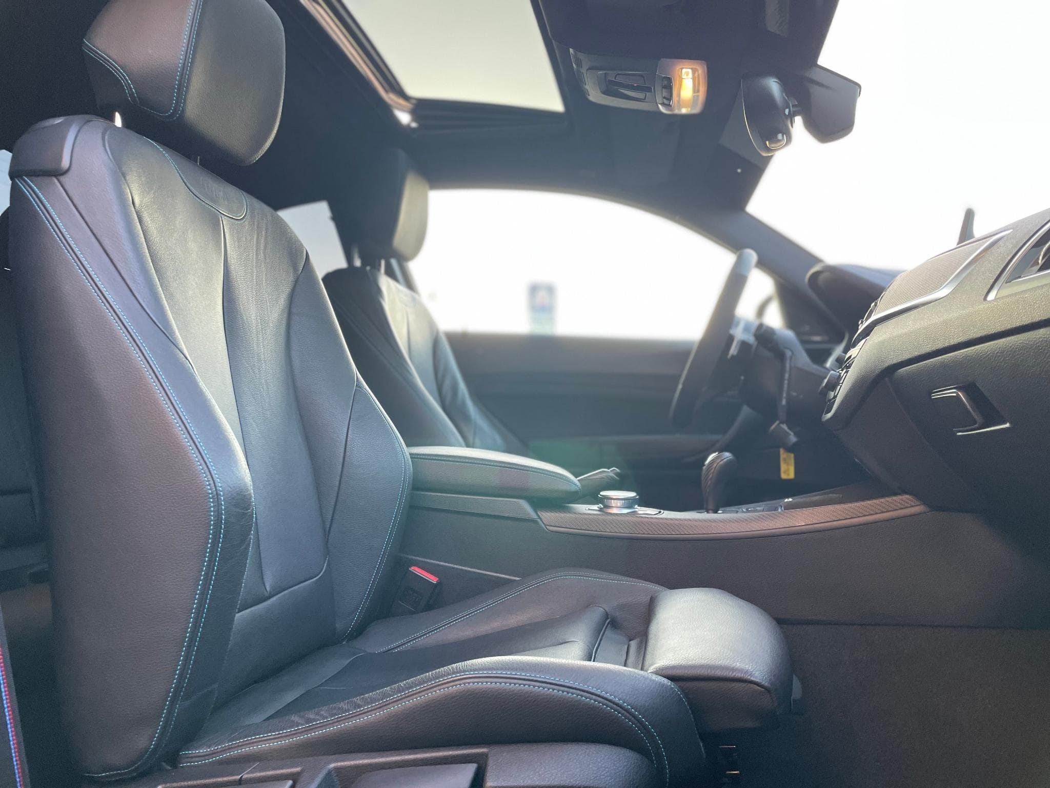 BMW M2 Coupé 3.0 DKG M Performance Toit Ouvrant (2018) - Photo 4