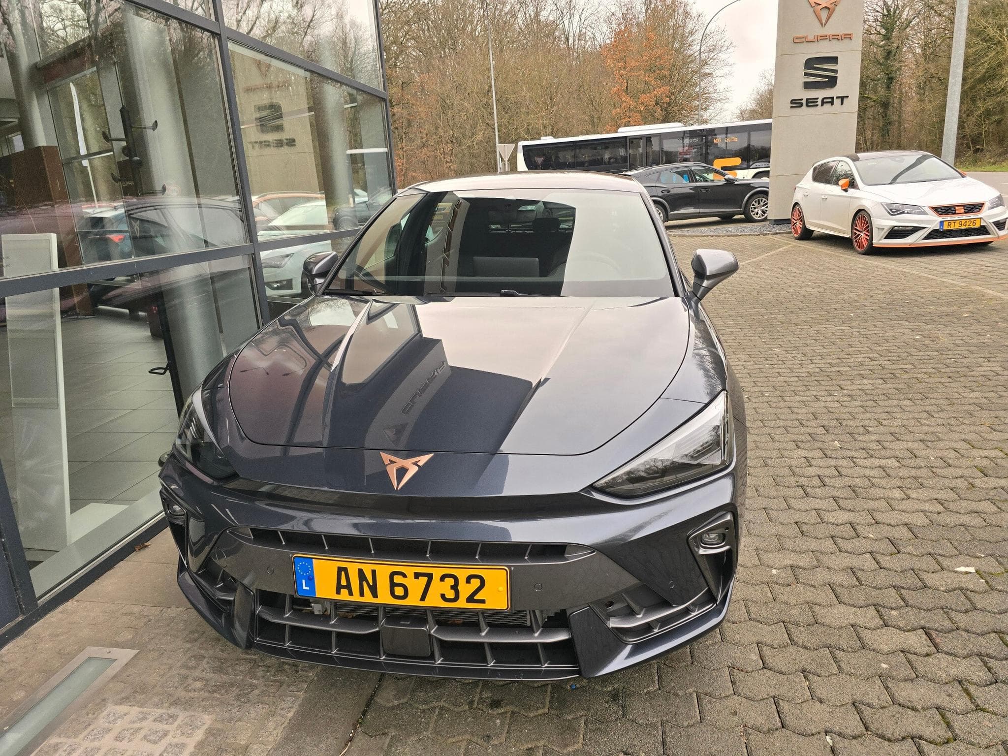 Cupra Leon 1.5 TSI 150cv BM (2024) - Photo 2