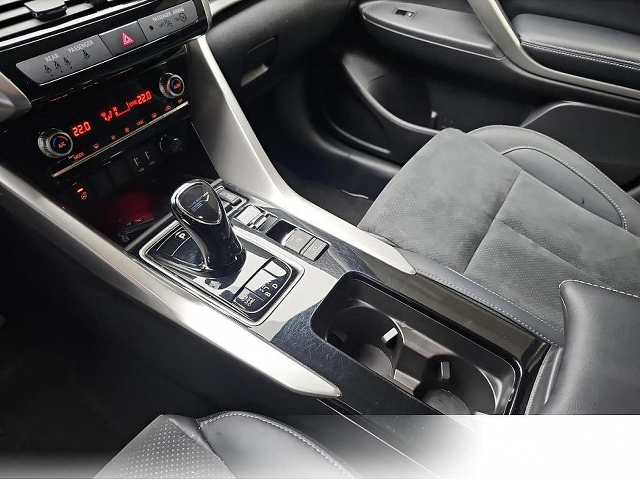 Mitsubishi Eclipse Cross (2026) - Photo 11