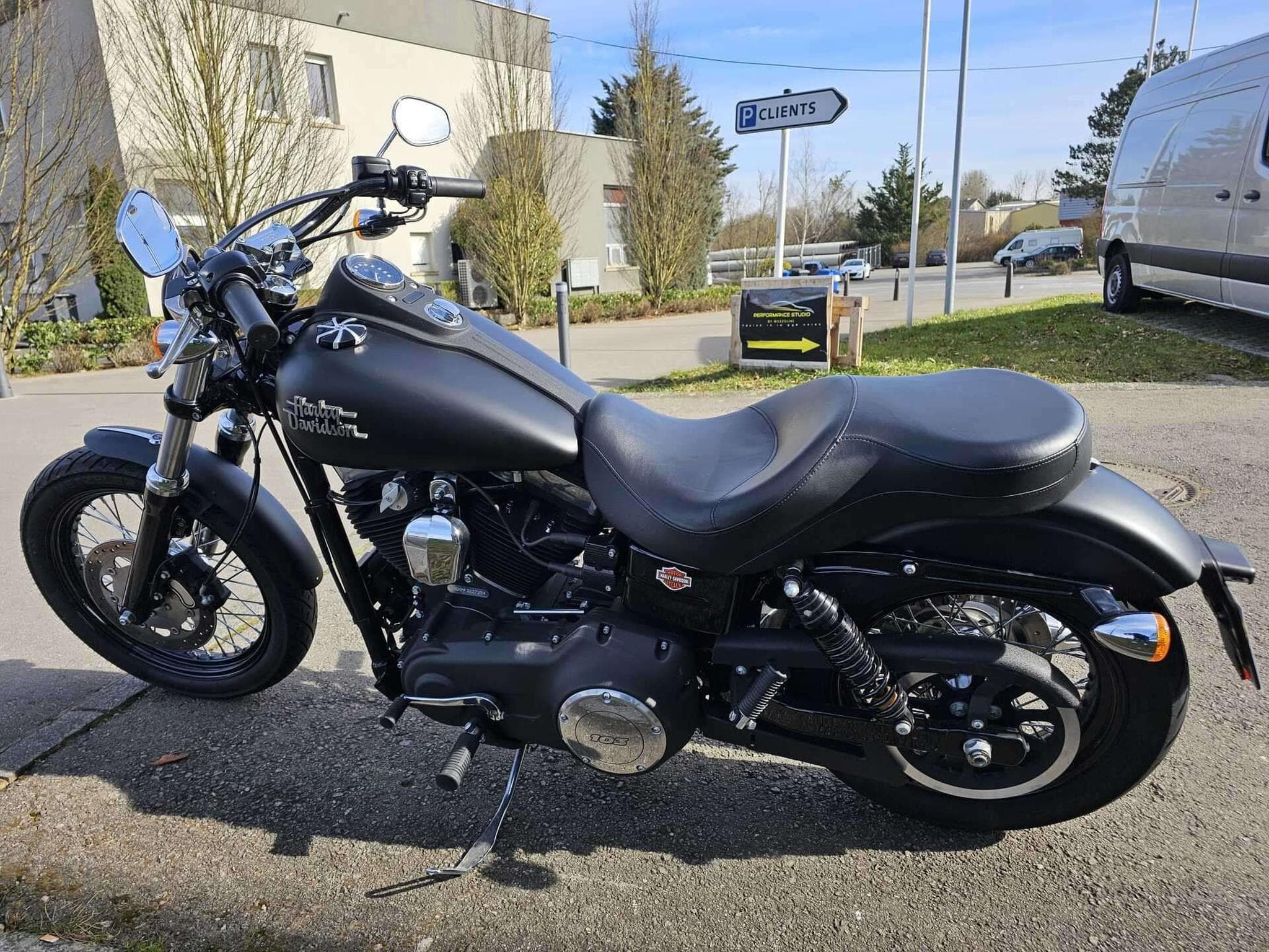 Harley-Davidson Dyna Street Bob 1690 CM3 103 CI (2016) - Foto 3