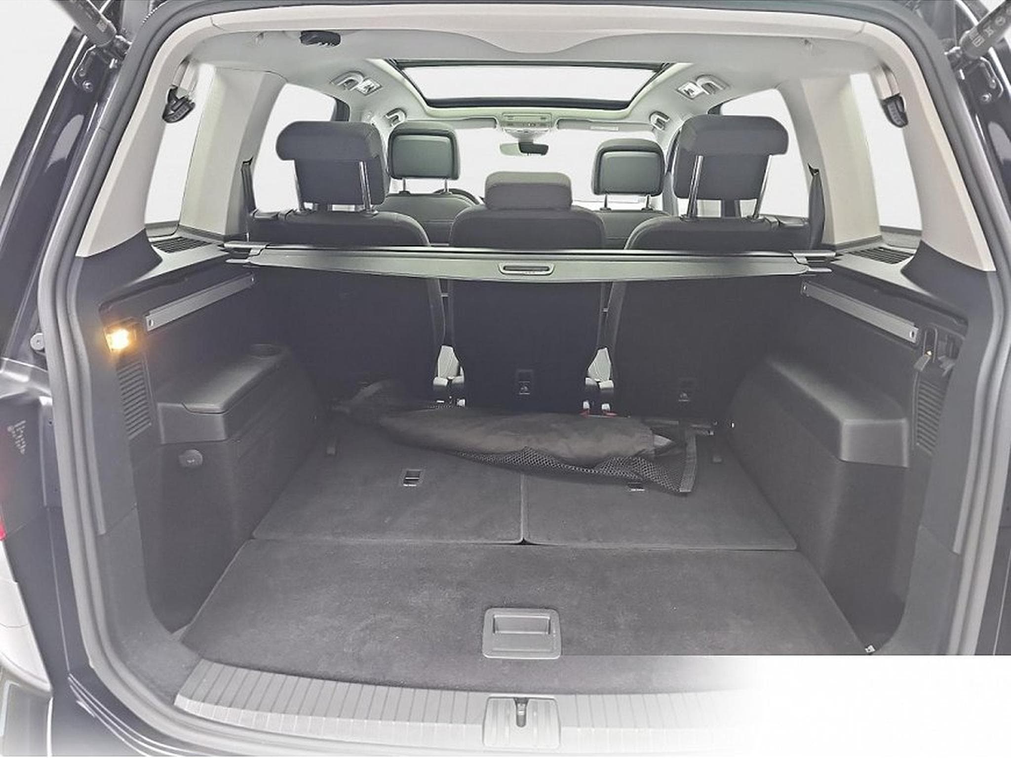 VW Touran (2026) - Foto 13