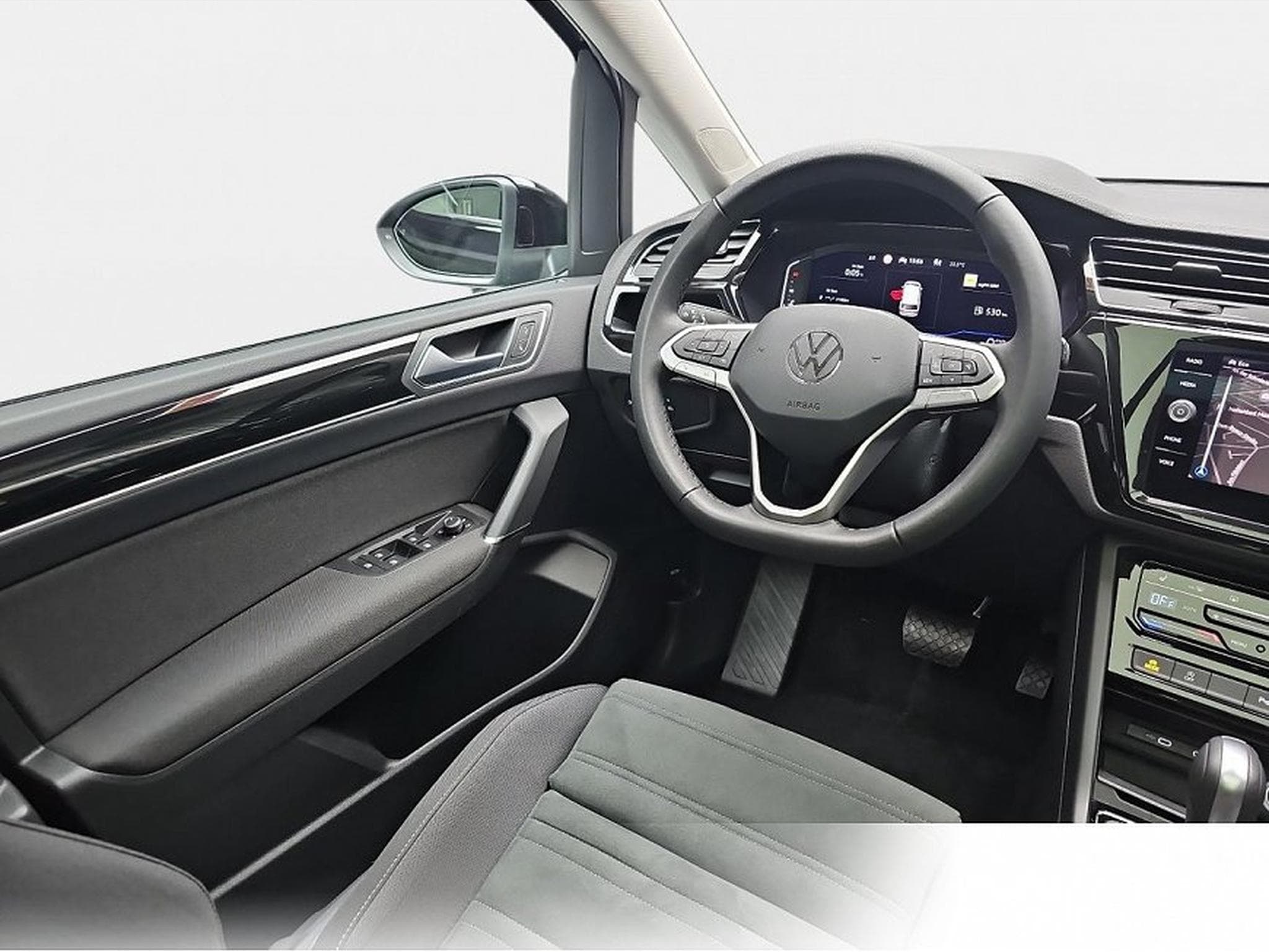 VW Touran (2026) - Foto 7