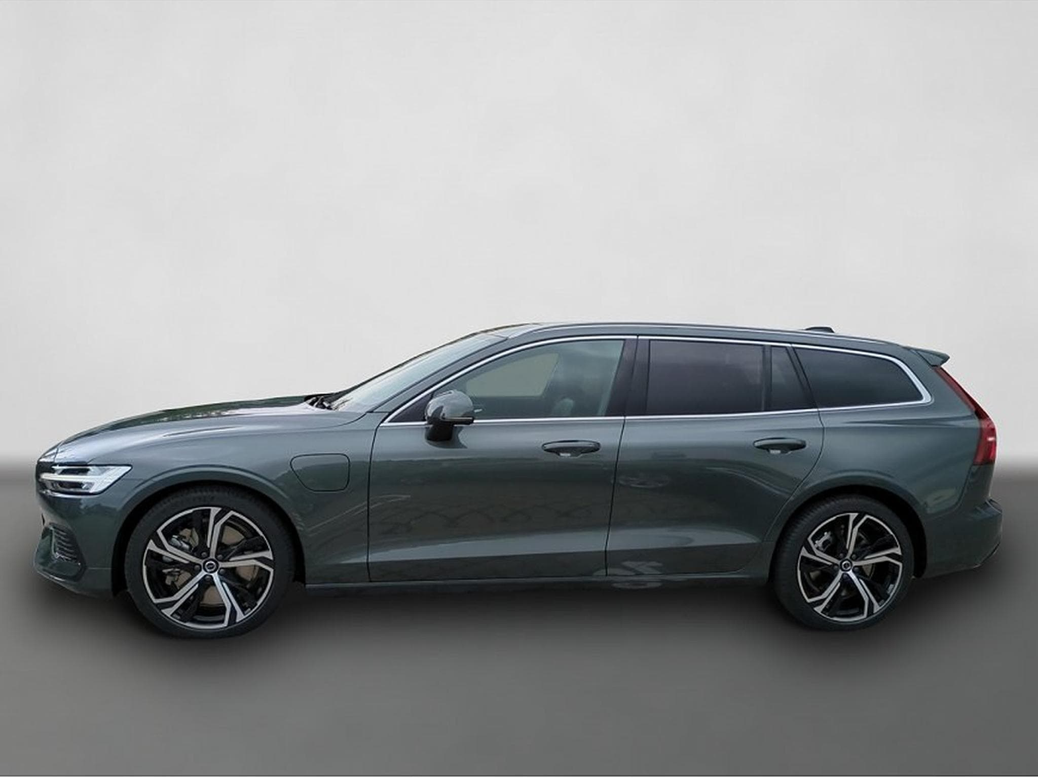 Volvo V60 (2025) - Photo 2