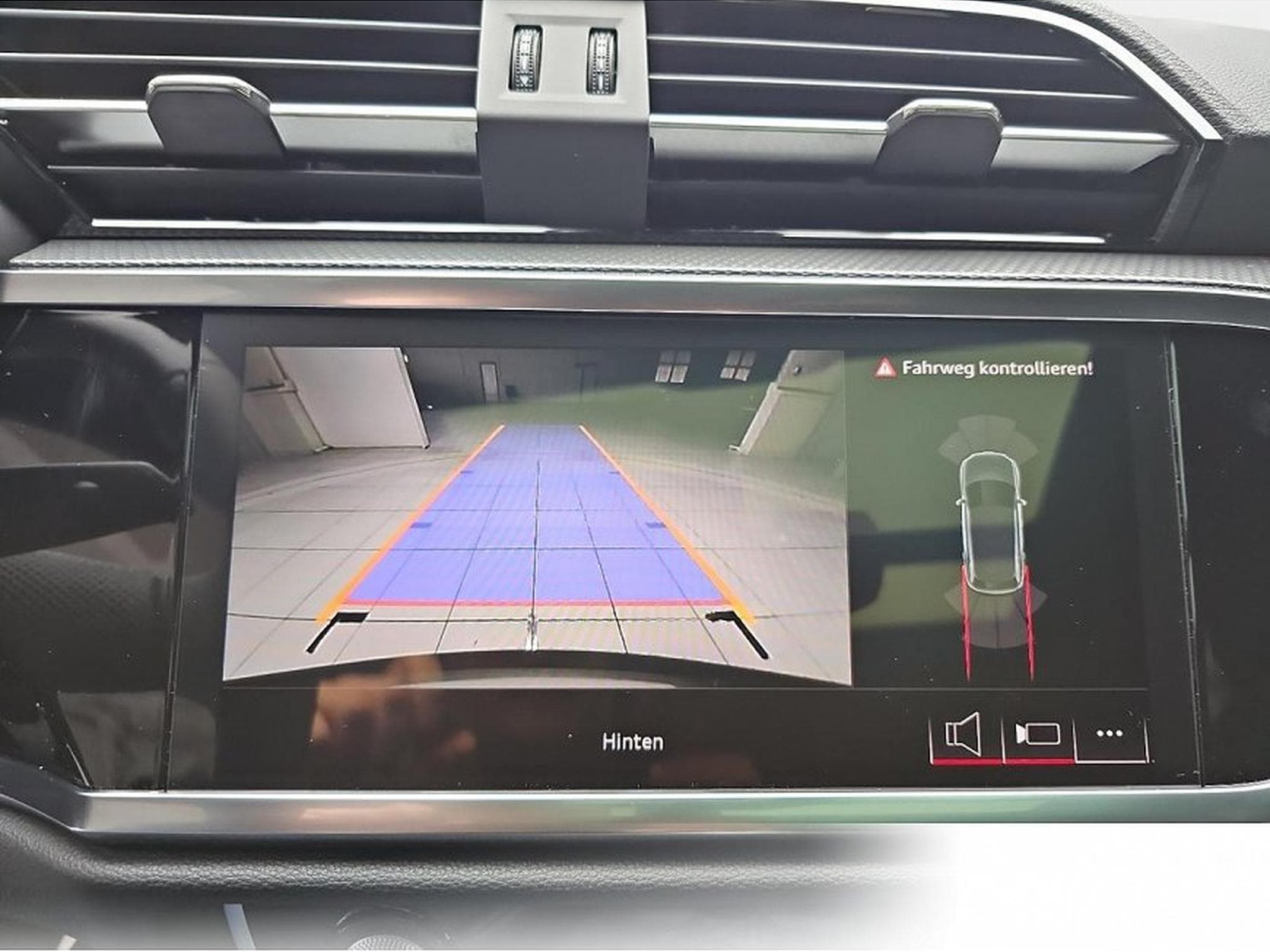 Audi Q3 (2026) - Photo 9