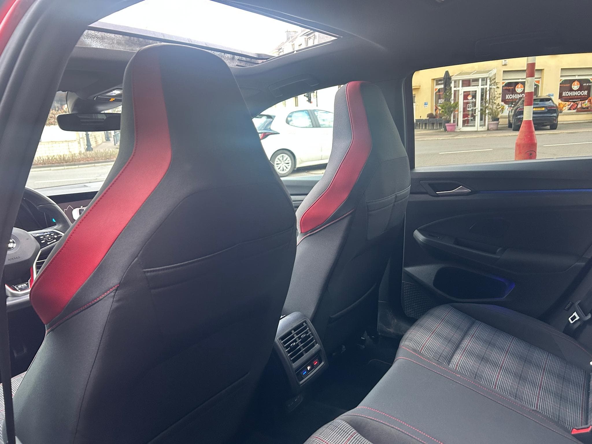 VW Golf GOLF 8 2.0 GTI DSG TOIT OUVRANT (2021) - Foto 4