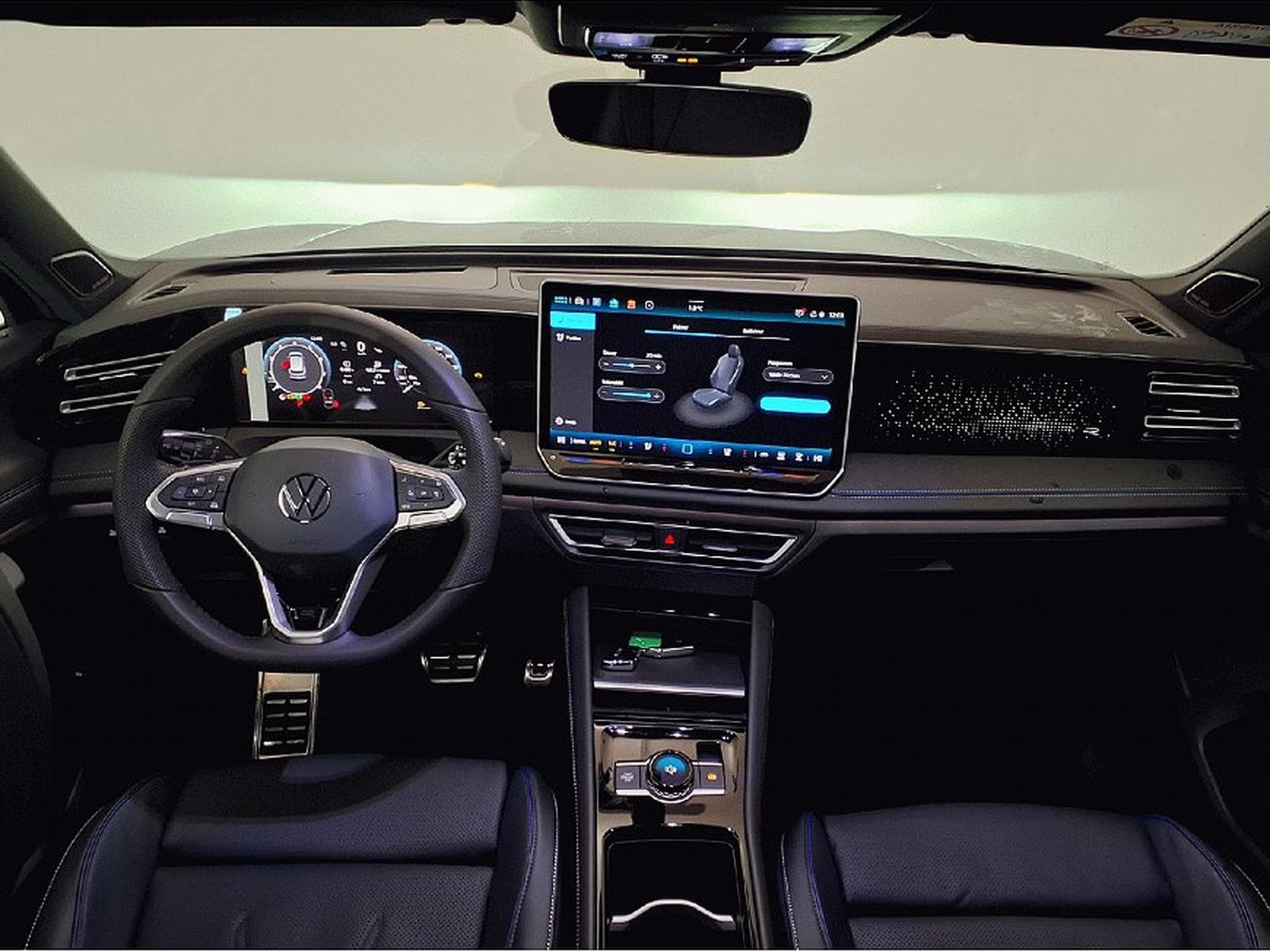 VW Tiguan (2023) - Foto 11