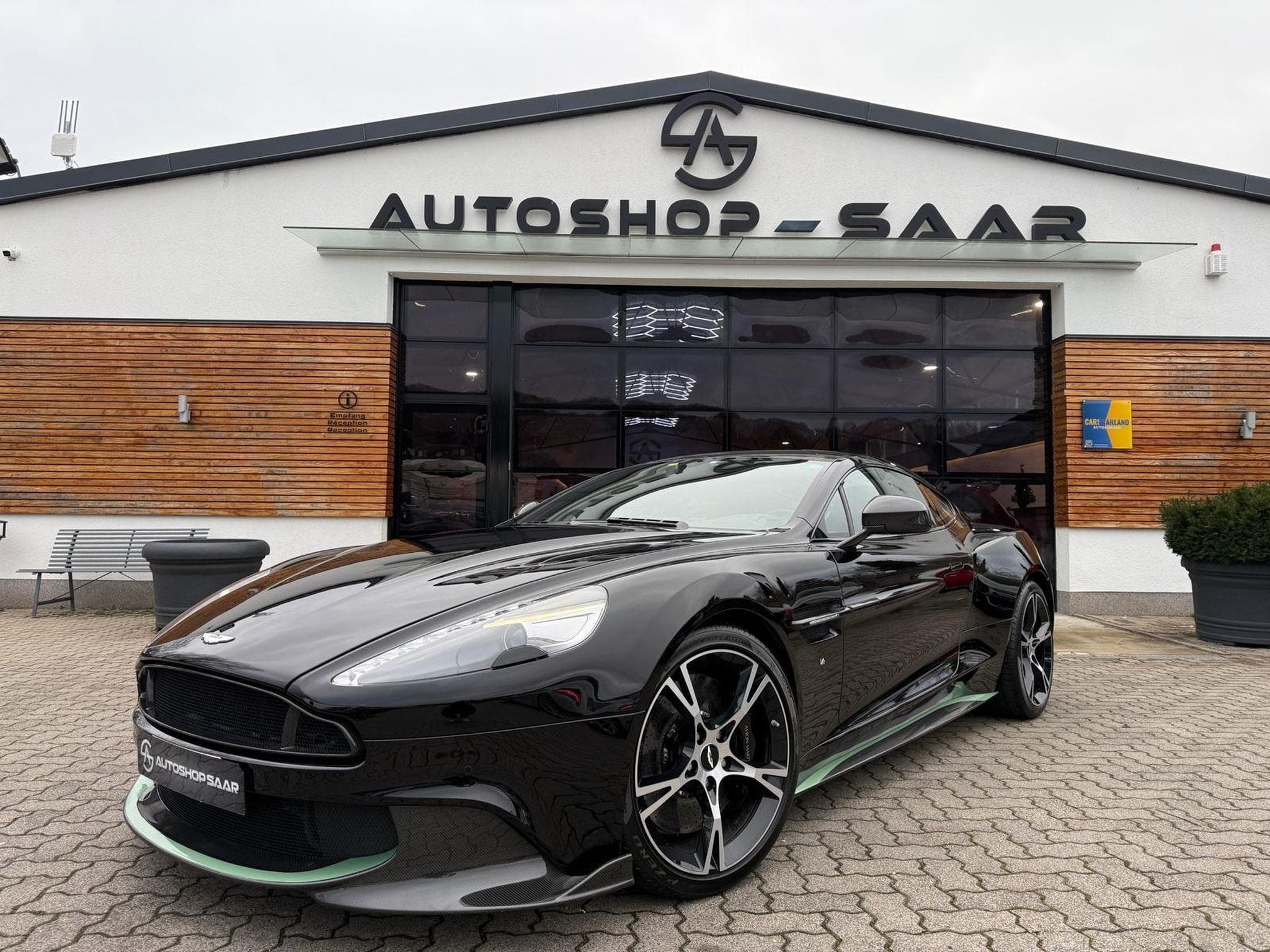 Aston-Martin Vanquish S Coupé V12 (2017) - Foto 1