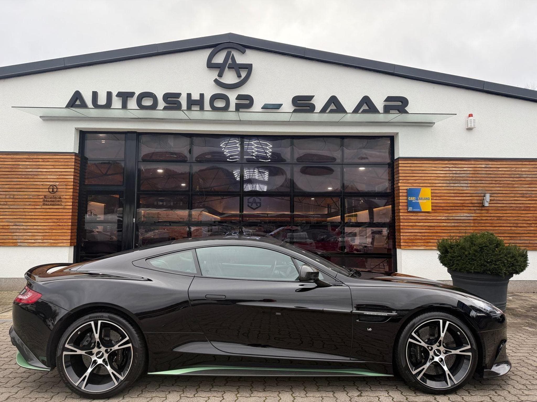 Aston-Martin Vanquish S Coupé V12 (2017) - Foto 10