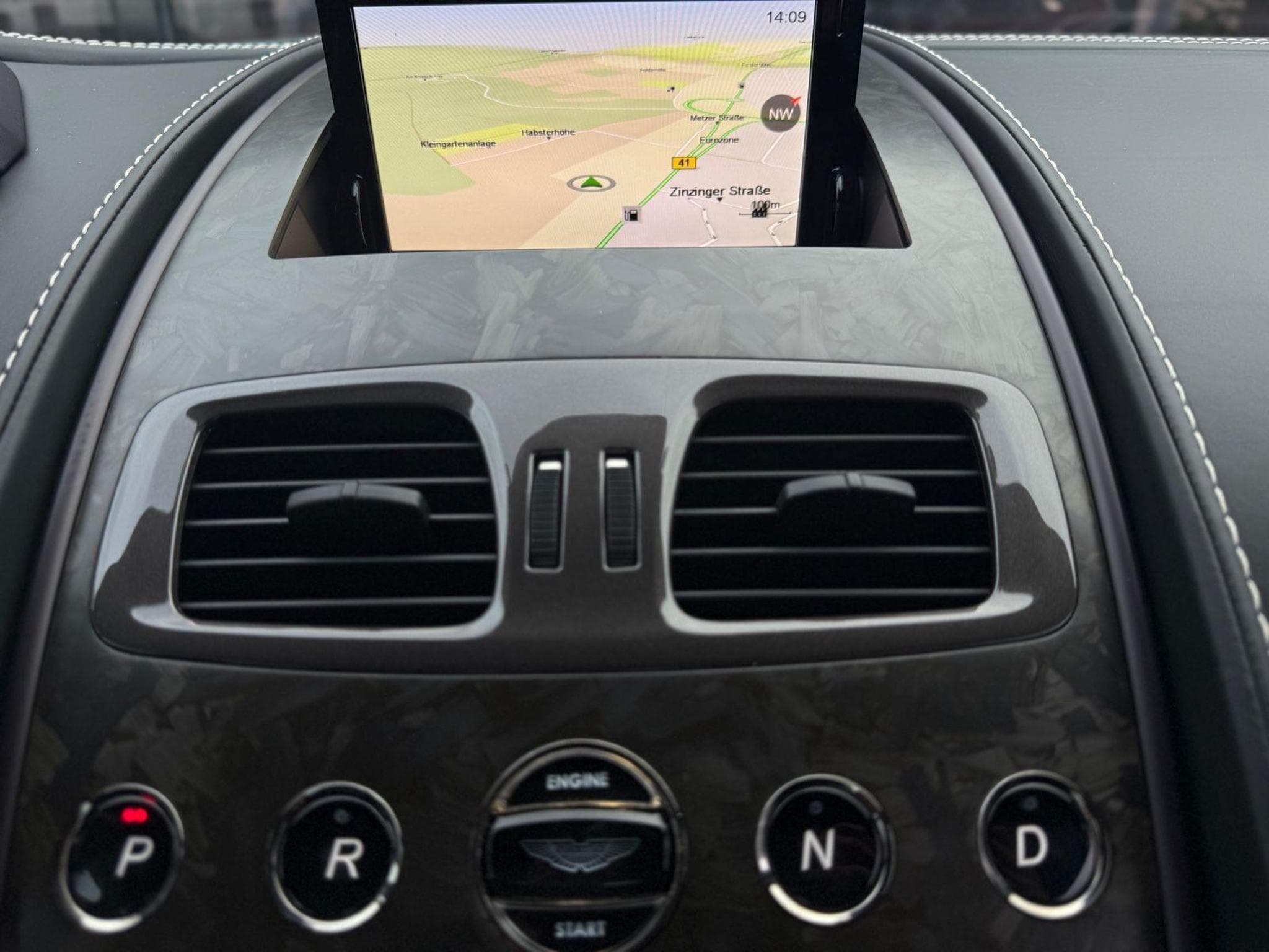 Aston-Martin Vanquish S Coupé V12 (2017) - Foto 9