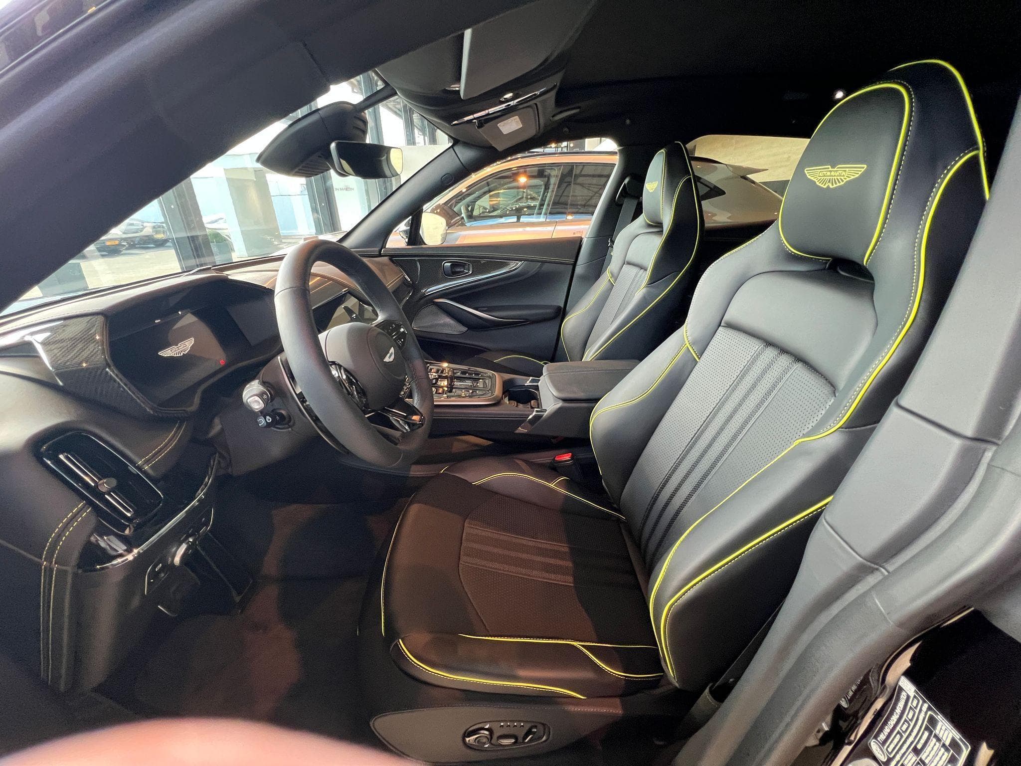 Aston-Martin DBX 4.0l 707cv AMR EDITION (2025) - Foto 7