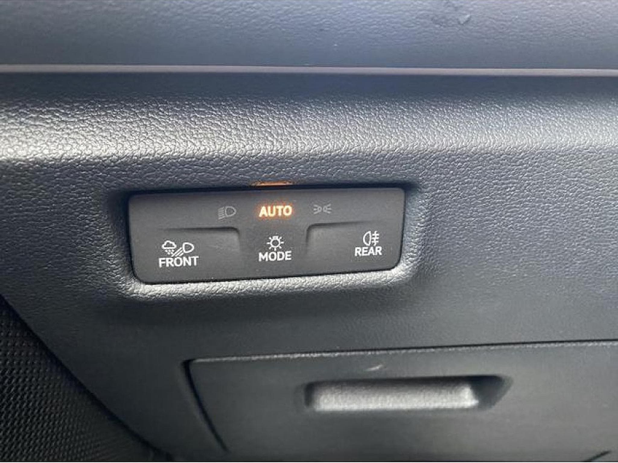 VW Tiguan (2025) - Photo 16