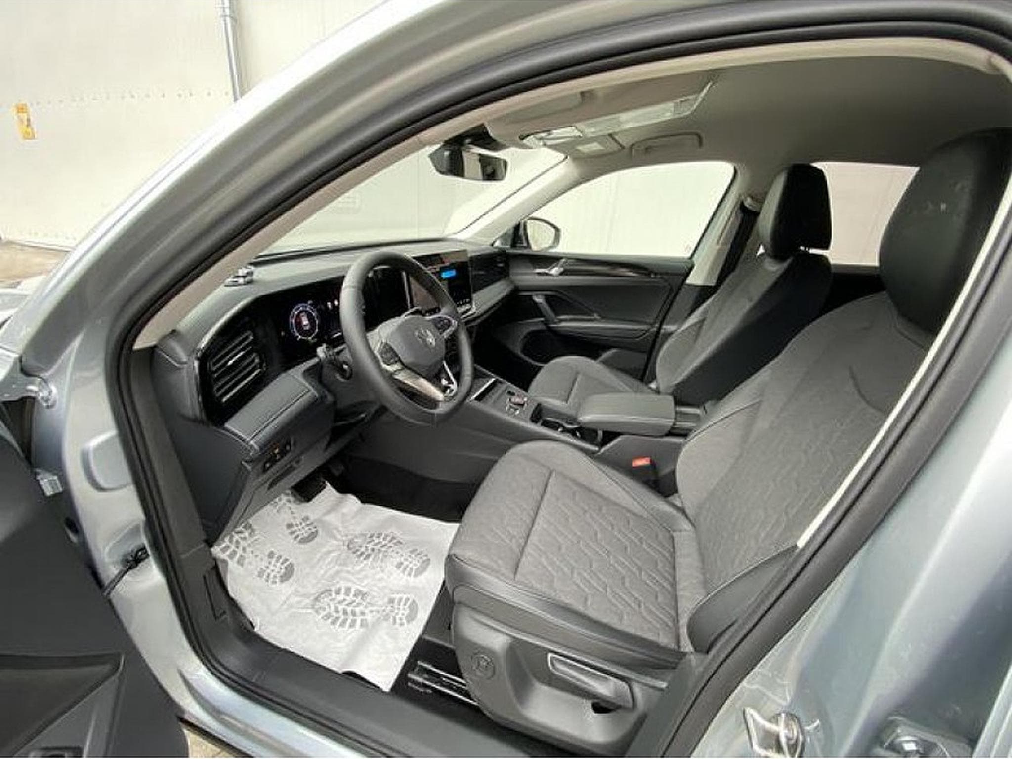 VW Tiguan (2025) - Photo 7